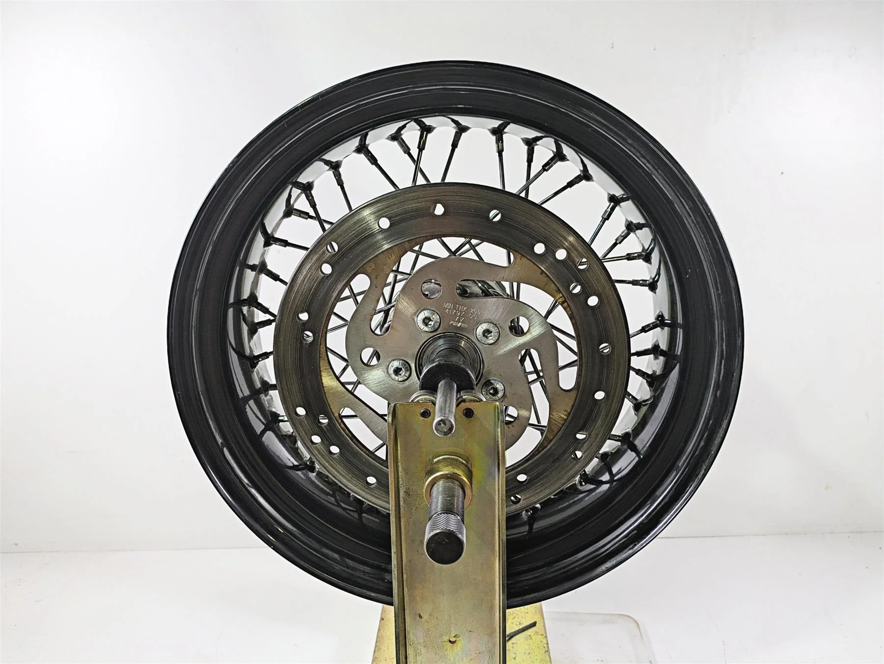 2008 Harley FLSTSB Cross Bones Rear Wheel Rim 17x6 -Read 44936-08 - Image 4