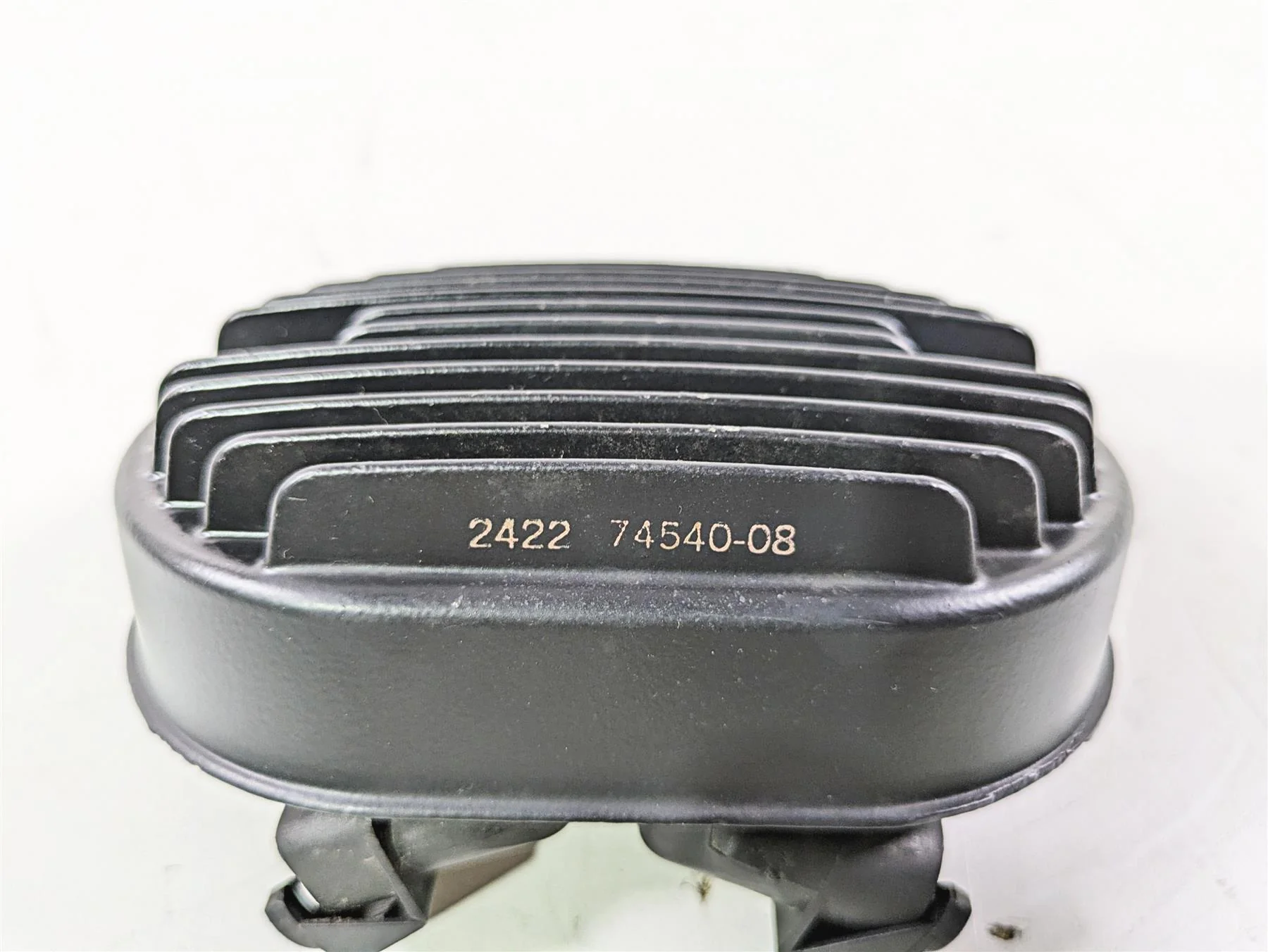 2008 Harley FLSTSB Cross Bones Rectifier Voltage Regulator 74540-08 - Image 6