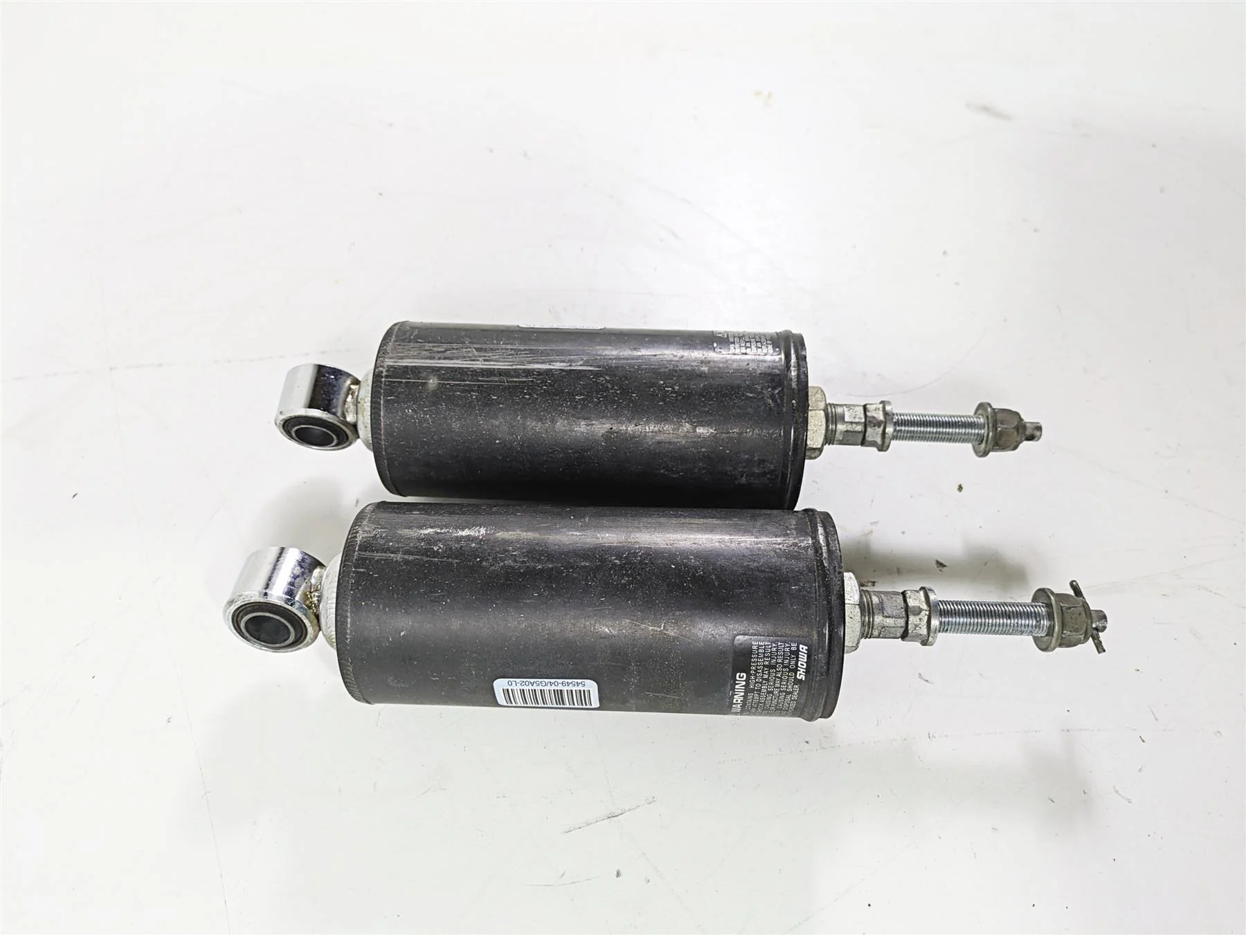 2008 Harley FLSTSB Cross Bones Showa Rear Suspension Shocks 54549-04 - Image 2