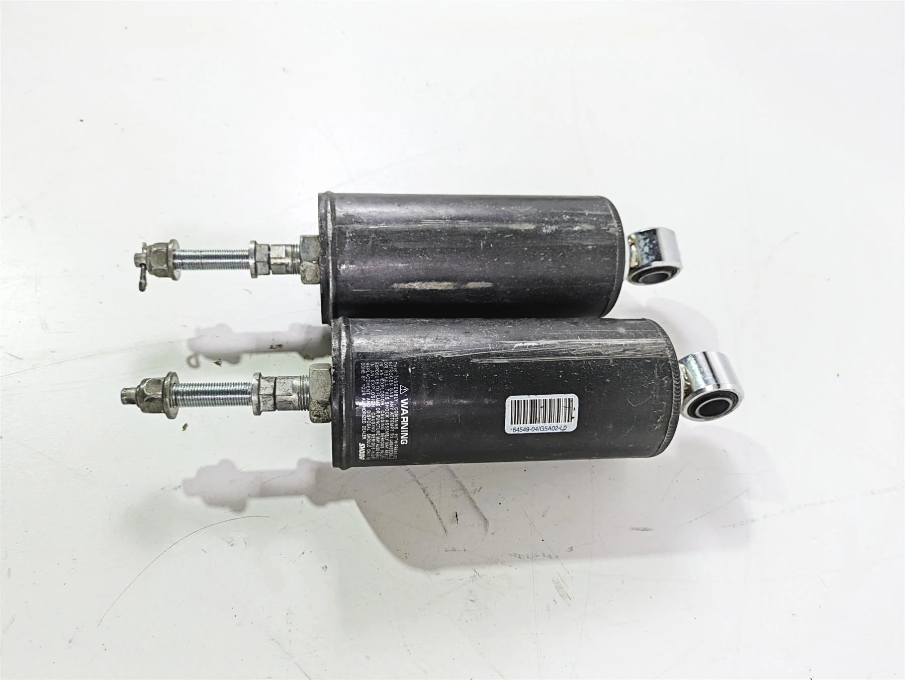 2008 Harley FLSTSB Cross Bones Showa Rear Suspension Shocks 54549-04 - Image 3
