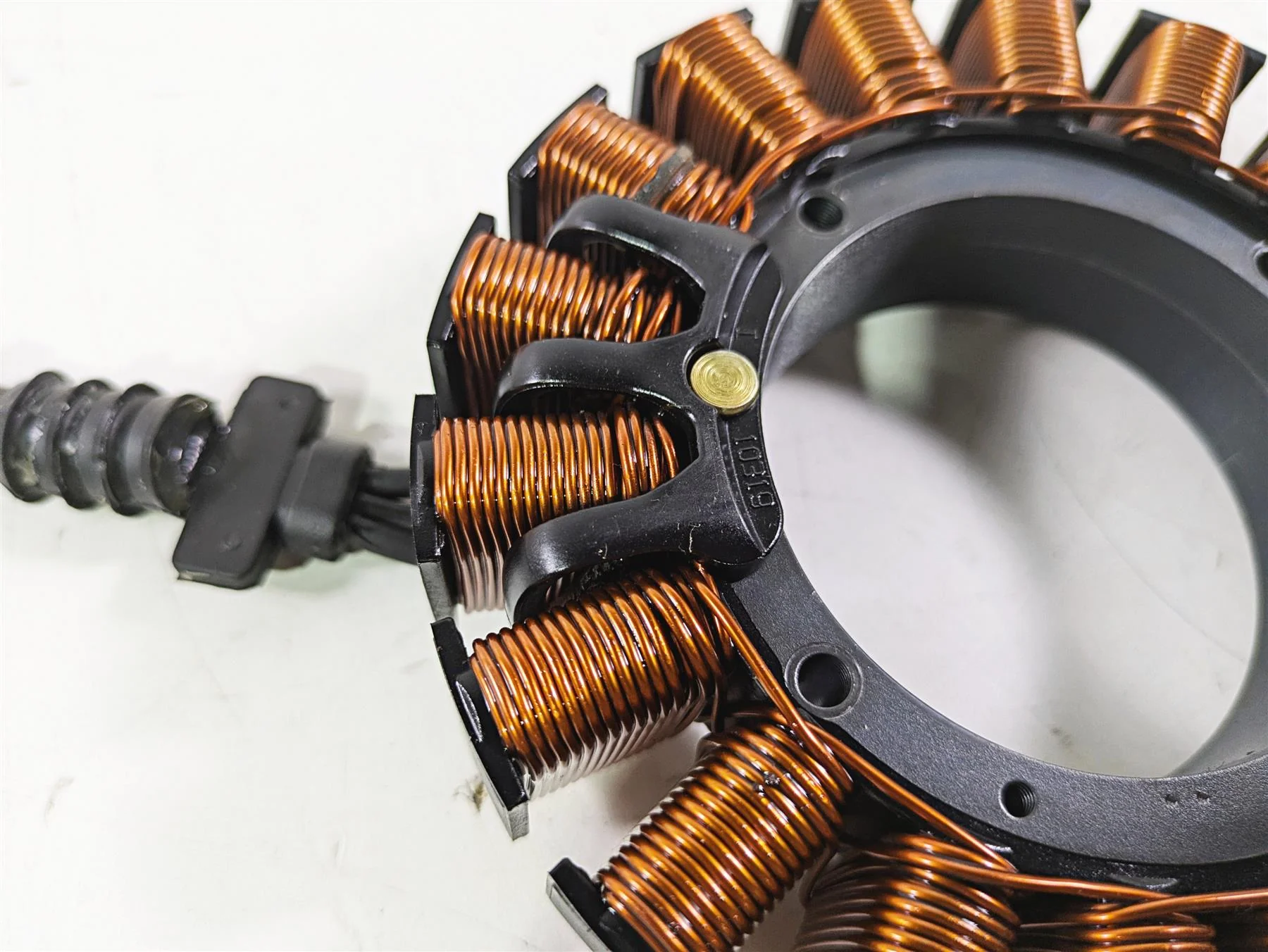 2008 Harley FLSTSB Cross Bones Stator Alternator Generator 30017-08 - Image 10