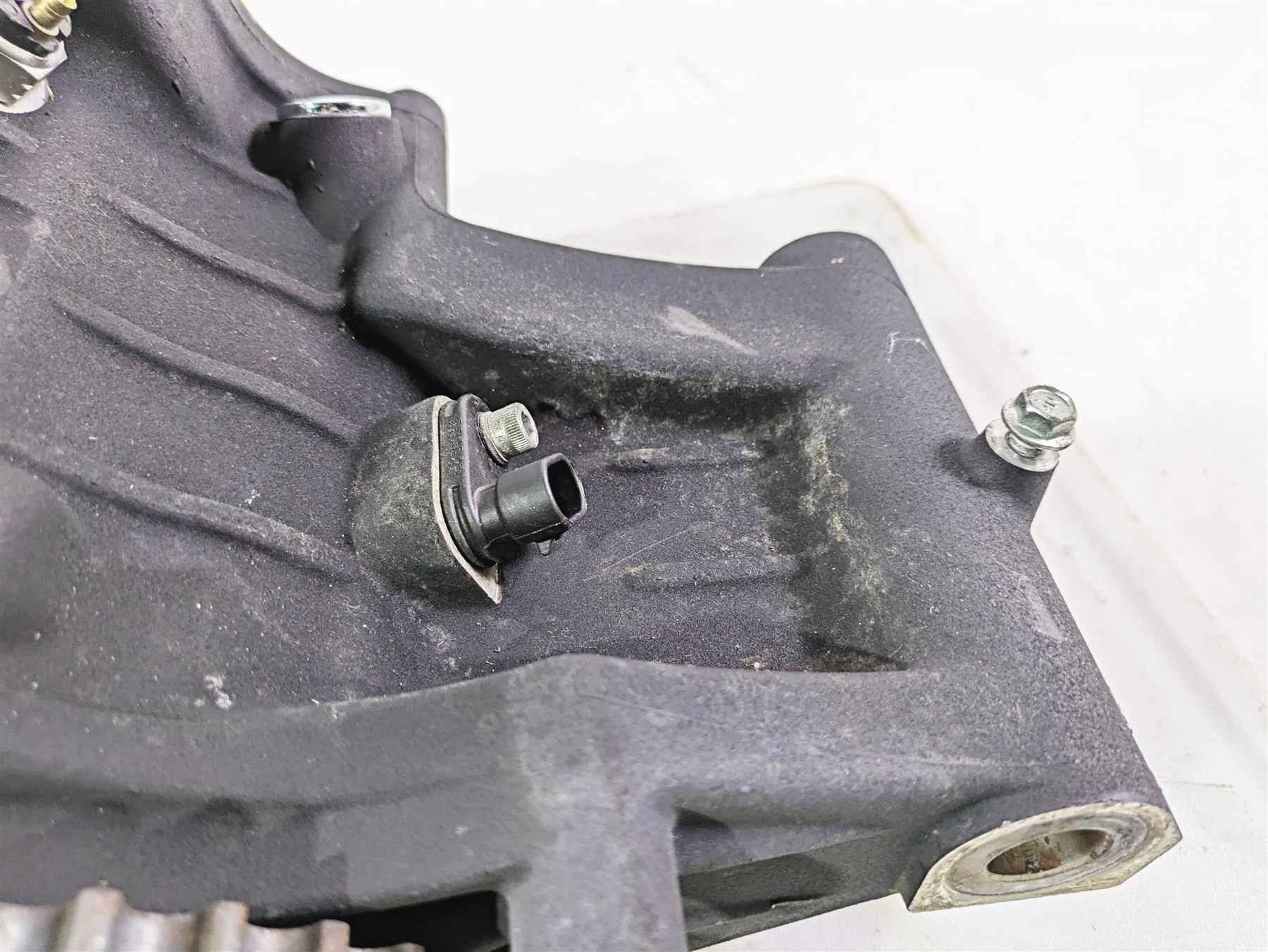 2008 Harley FLSTSB Cross Bones Transmission Gear Box 6 Speed 33030-07A - Image 9