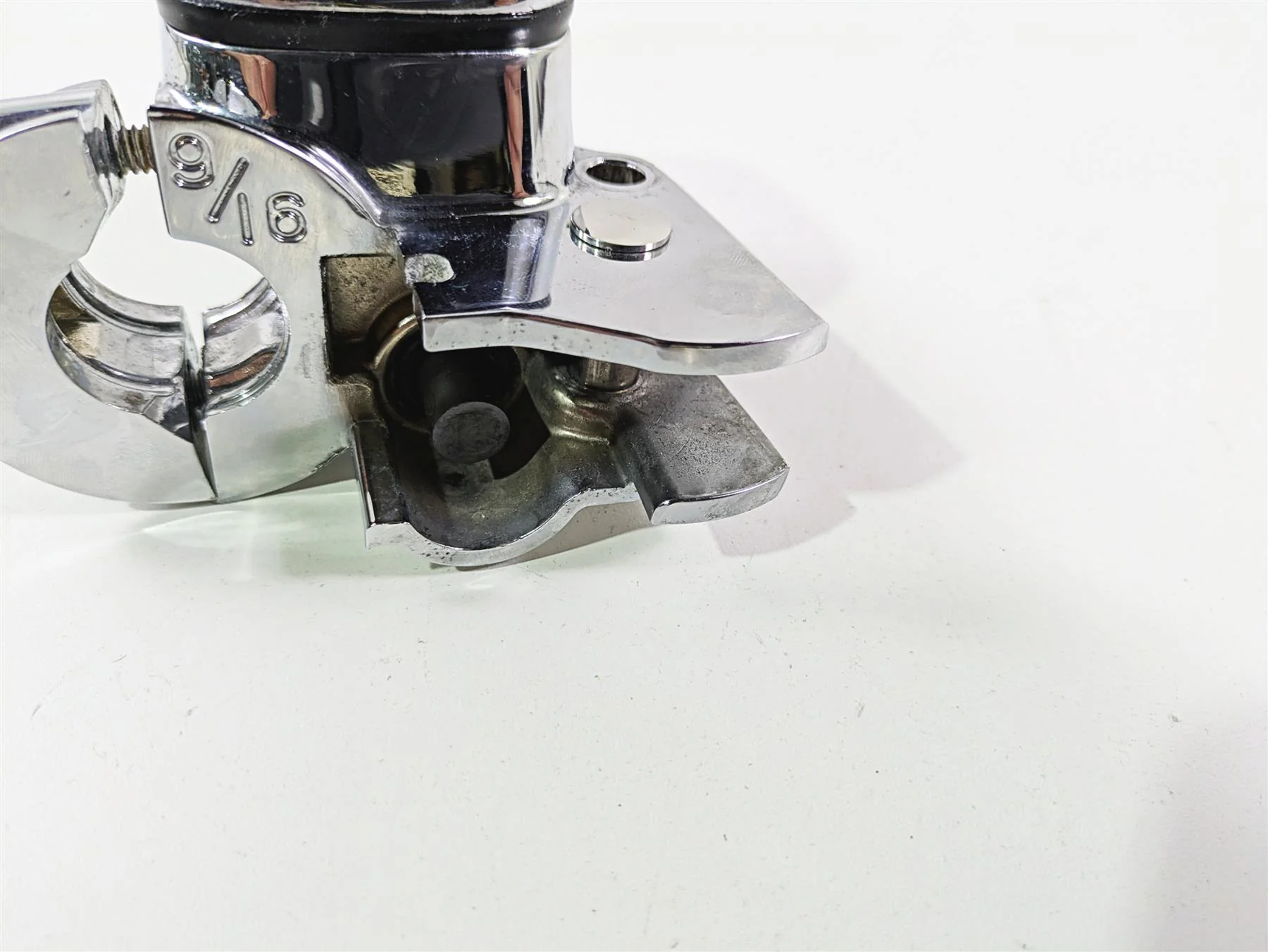2008 Harley FXCWC Softail Rocker Front 9/16" Brake Master Cylinder 45019-08C - Image 8