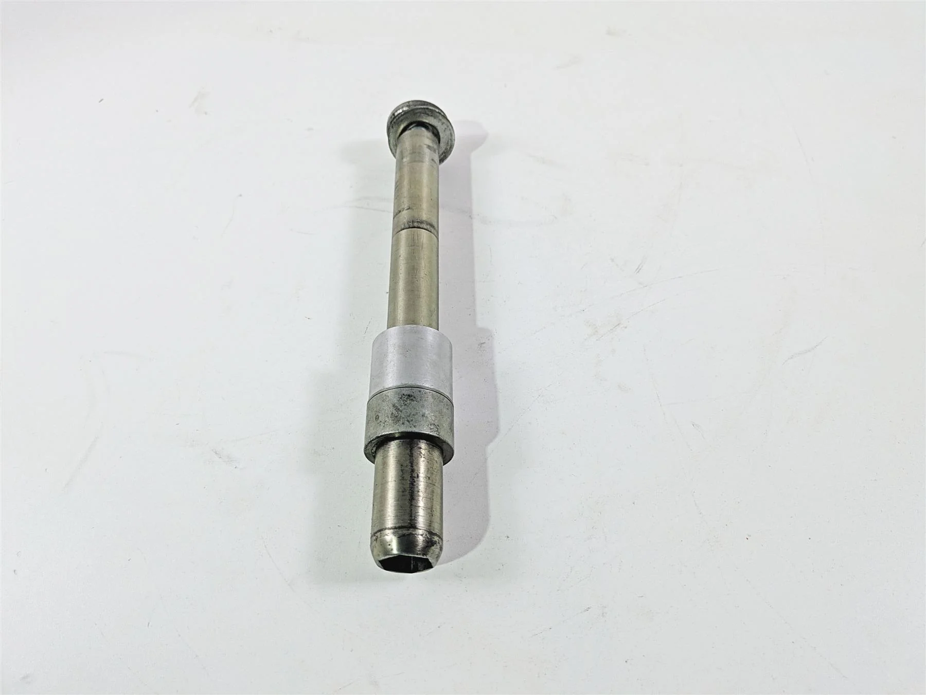 2008 Harley FXCWC Softail Rocker Front Axle Wheel Spindle 41348-08 - Image 4