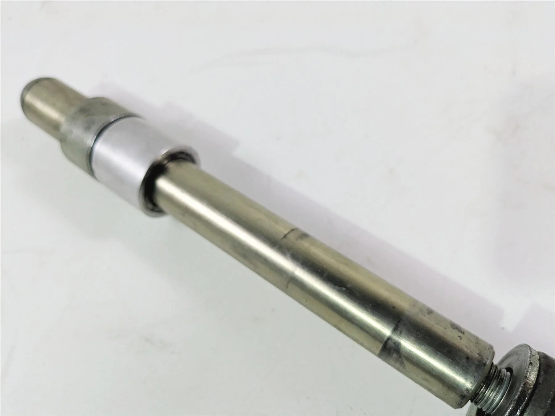 2008 Harley FXCWC Softail Rocker Front Axle Wheel Spindle 41348-08 - Image 9