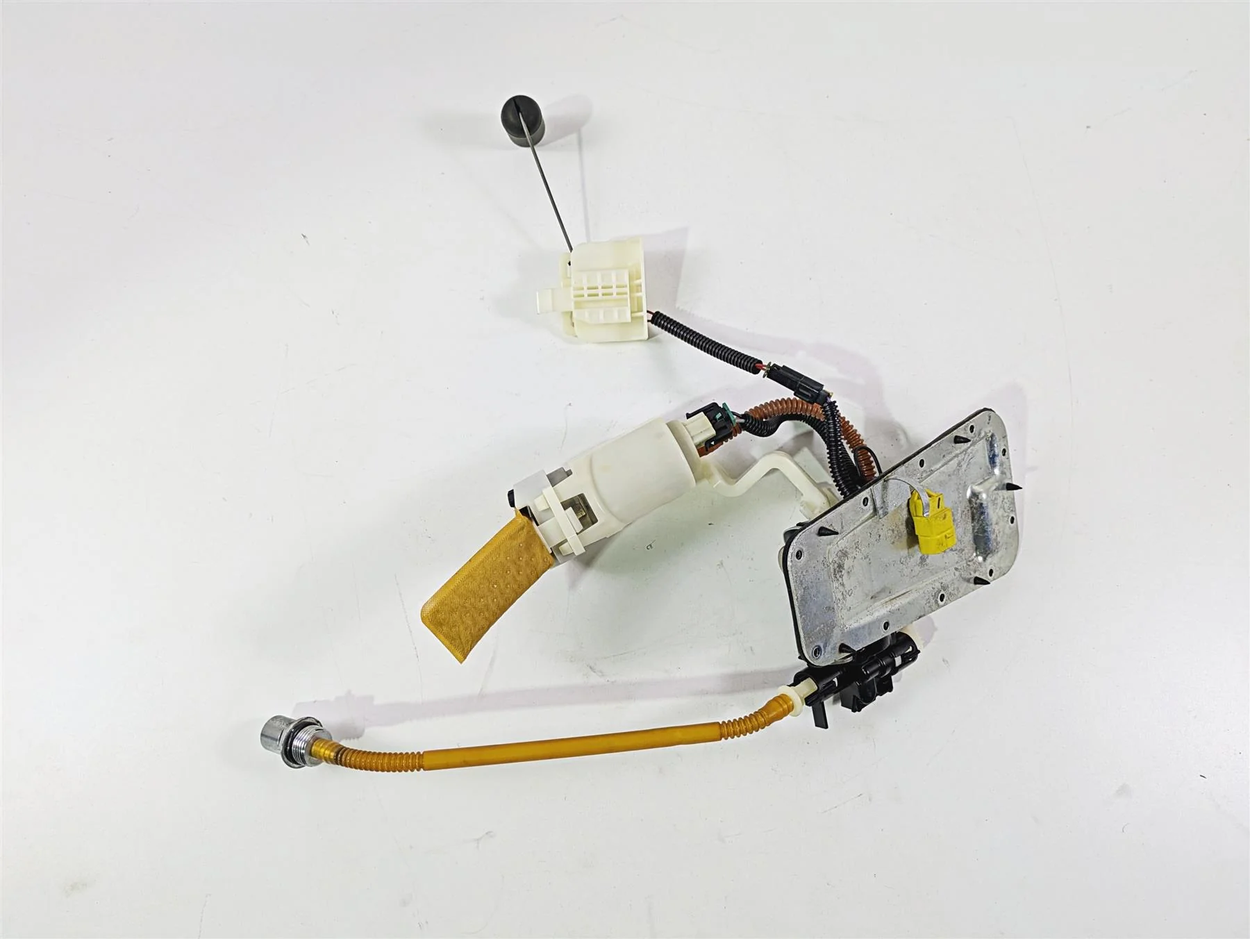 2008 Harley FXCWC Softail Rocker Fuel Gas Petrol Pump - Tested 75143-08A - Image 4