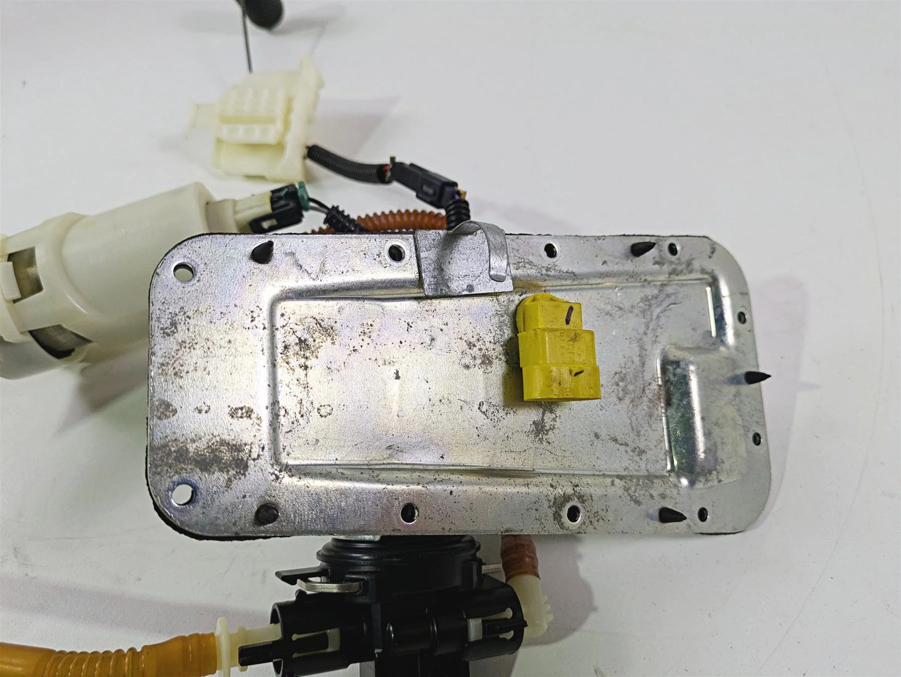 2008 Harley FXCWC Softail Rocker Fuel Gas Petrol Pump - Tested 75143-08A - Image 5