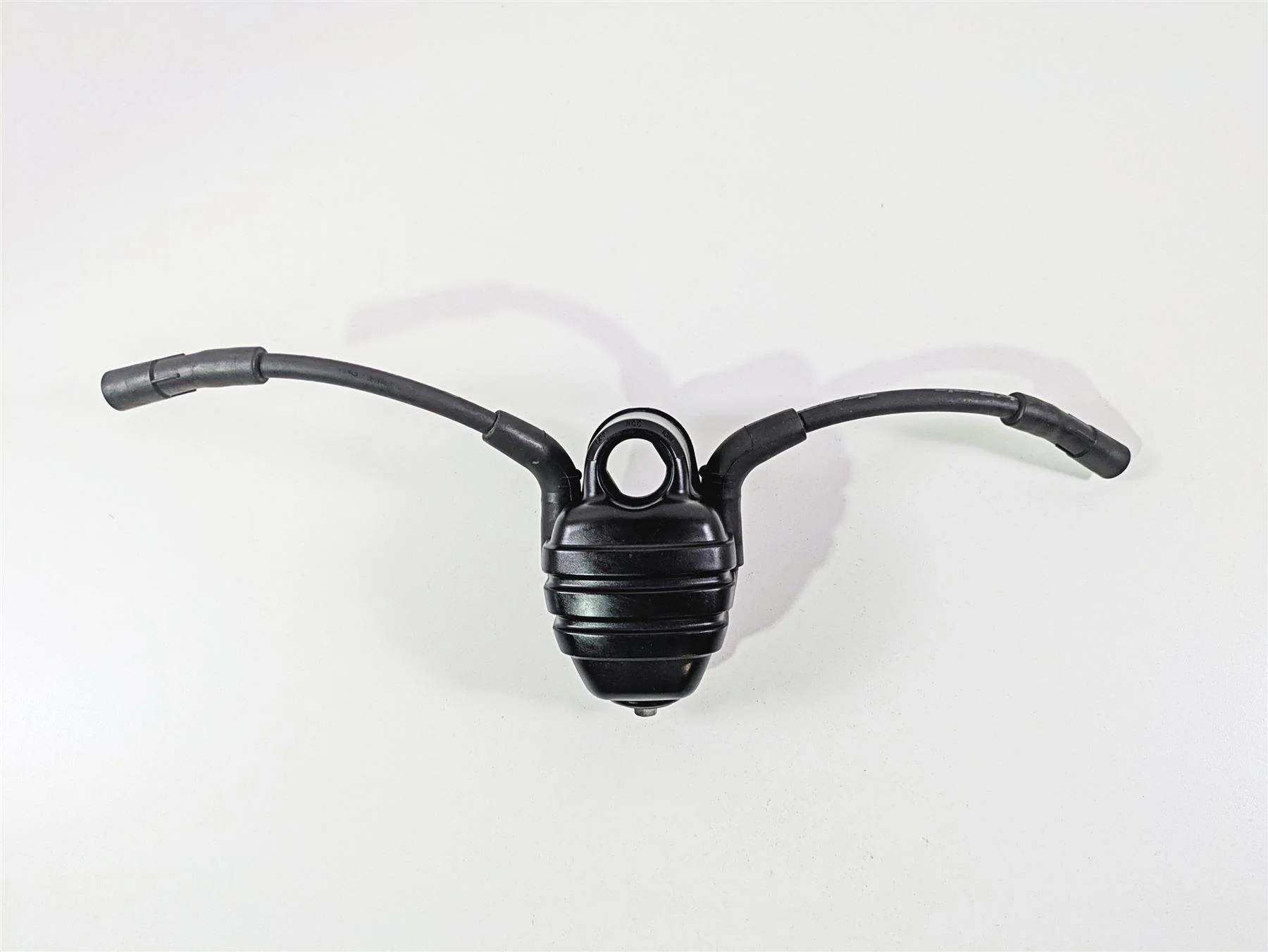 2008 Harley FXCWC Softail Rocker Ignition Coil Wires Plugs 31696-07A - Image 4