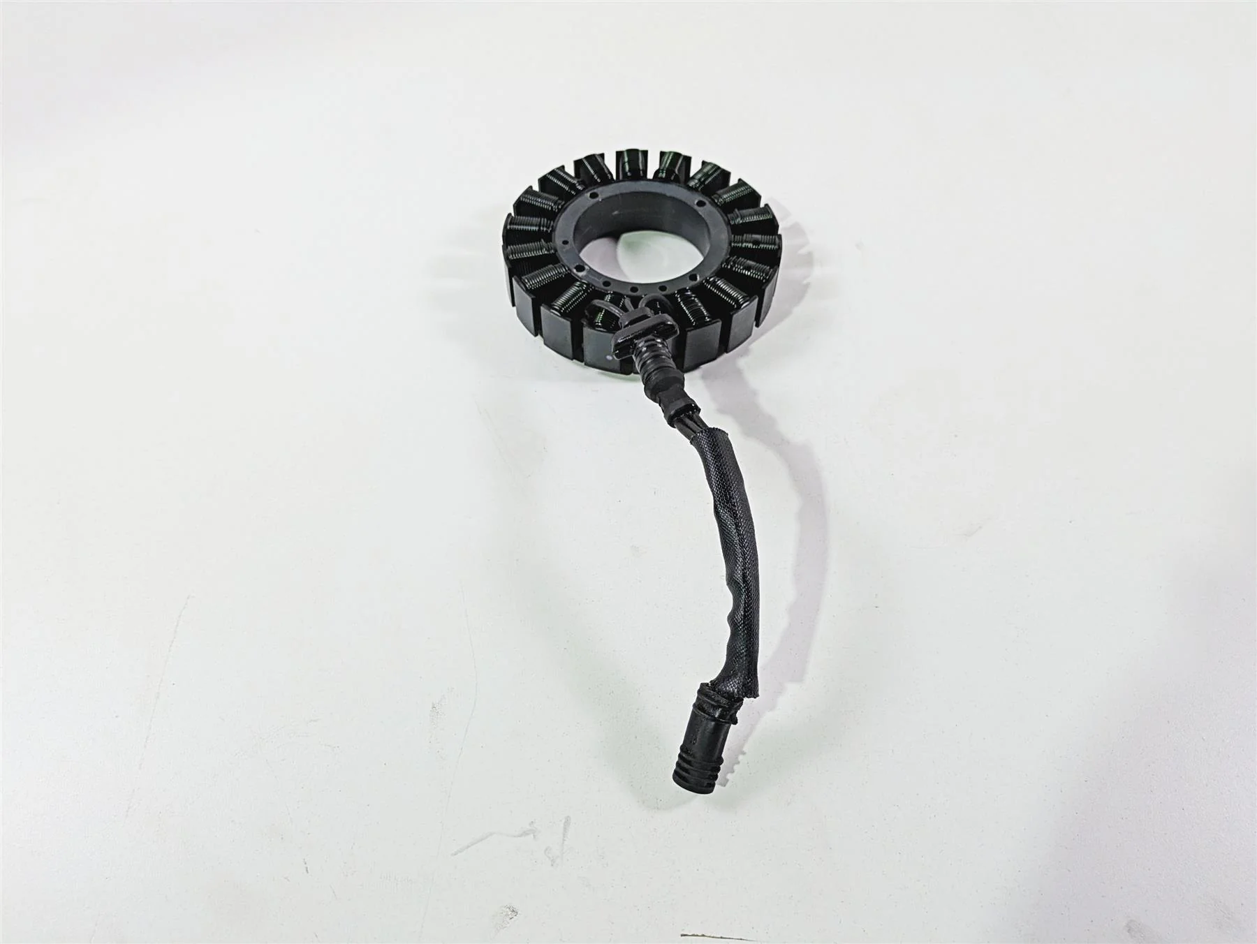2008 Harley FXCWC Softail Rocker Ignition Stator Alternator 30017-08 - Image 4