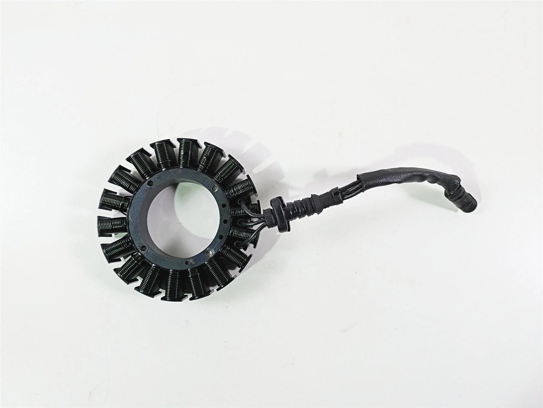 2008 Harley FXCWC Softail Rocker Ignition Stator Alternator 30017-08 - Image 5