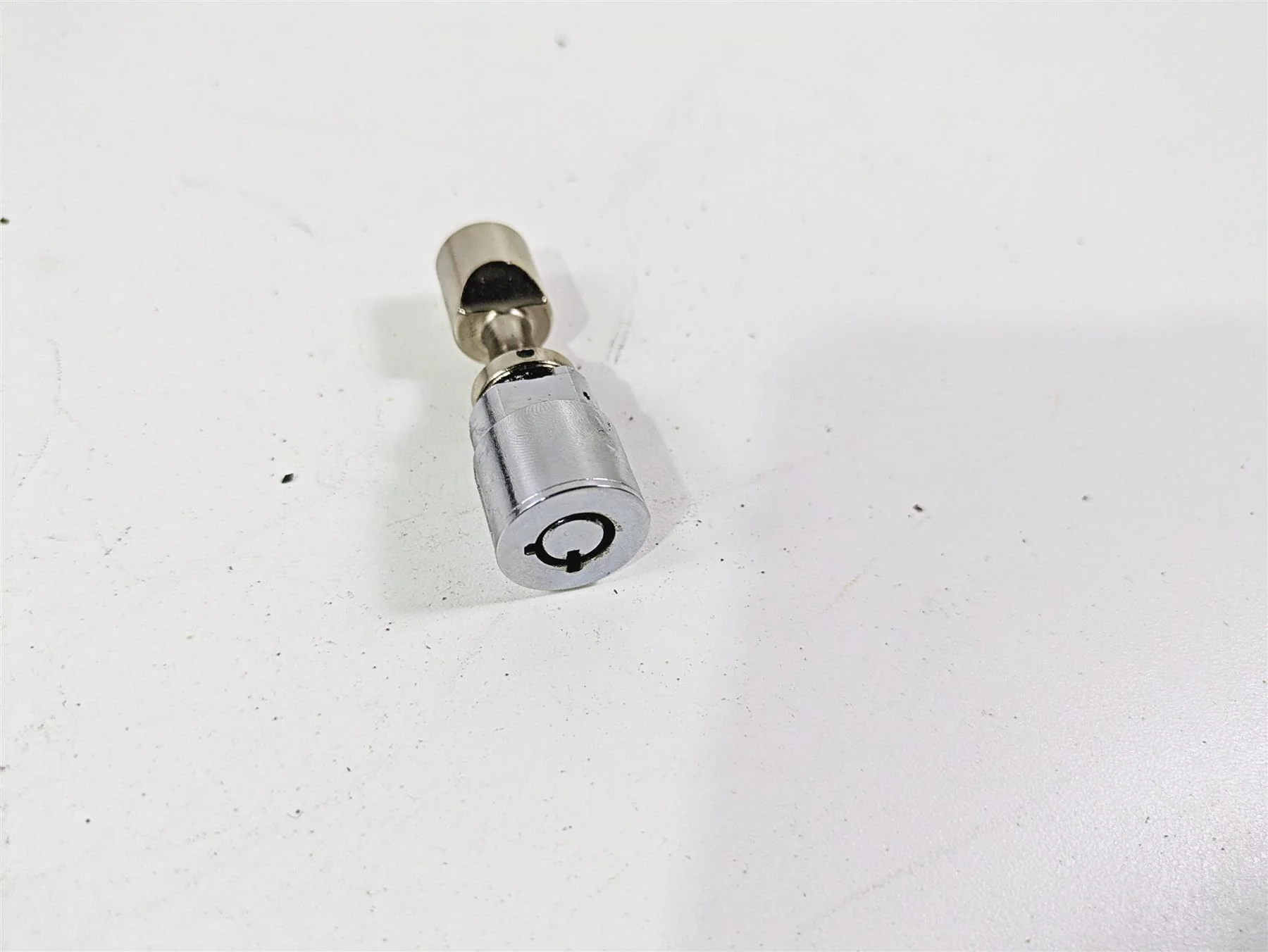 2008 Harley FXCWC Softail Rocker Ignition Switch Key Lock Set - Read 71792-08 - Image 5