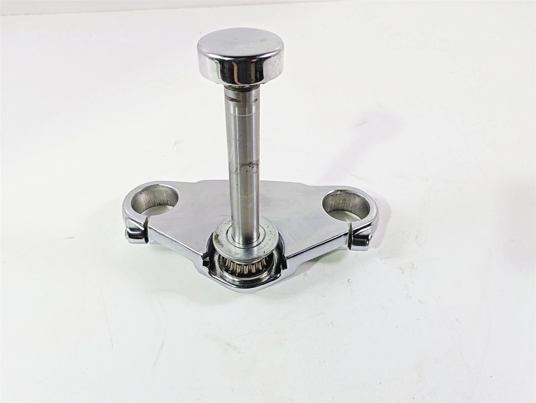 2008 Harley FXCWC Softail Rocker Lower Triple Tree Steering Clamp 46638-08 - Image 3