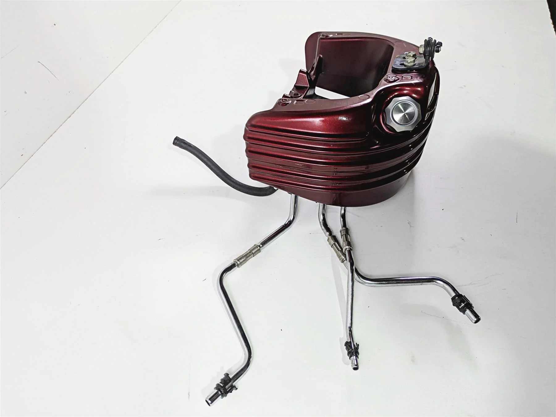 2008 Harley FXCWC Softail Rocker Oil Tank Reservoir Deep Red Pearl 62547-08 - Image 2