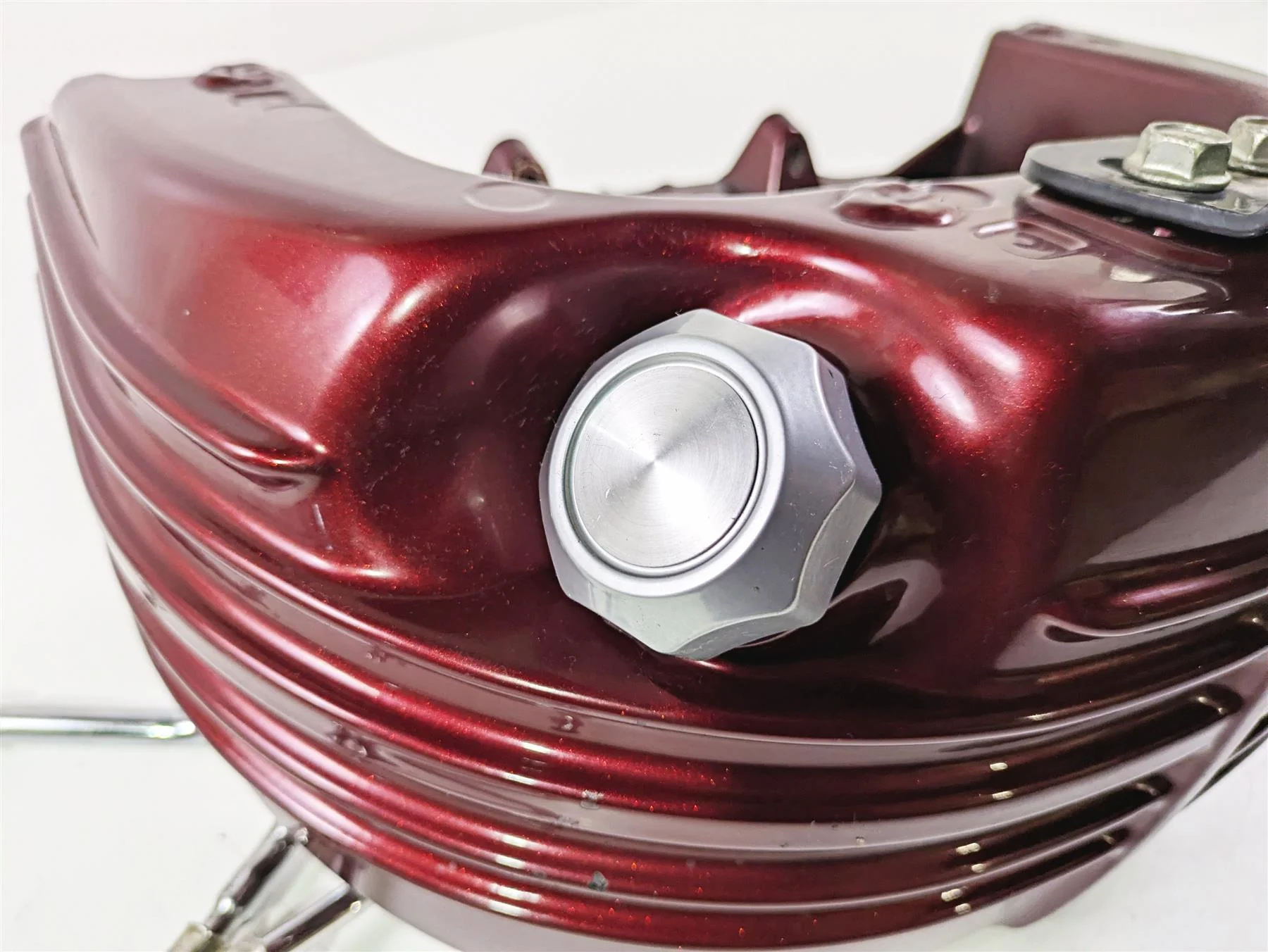 2008 Harley FXCWC Softail Rocker Oil Tank Reservoir Deep Red Pearl 62547-08 - Image 8