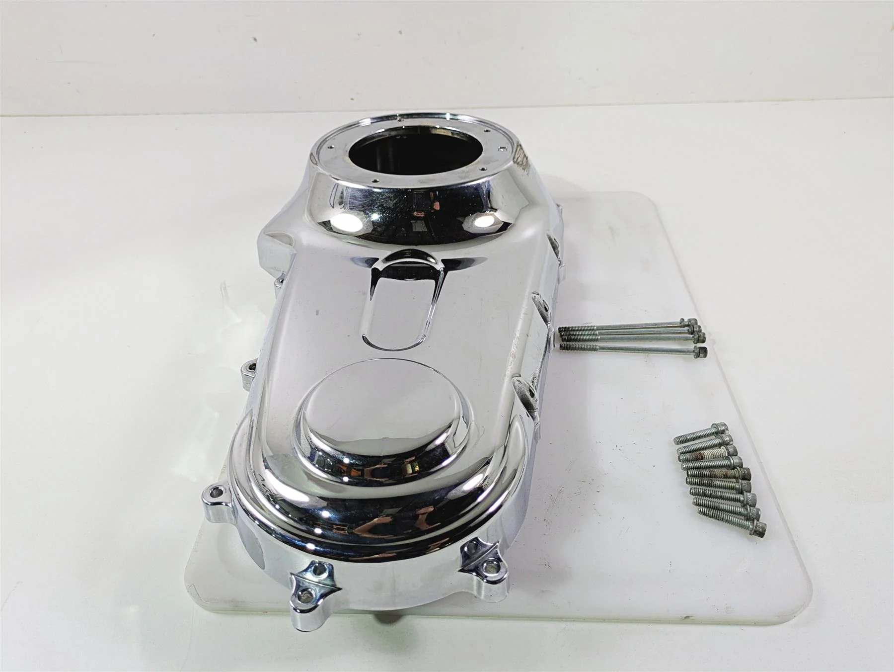 2008 Harley FXCWC Softail Rocker Outer Primary Drive Clutch Cover 60784-06 - Image 6