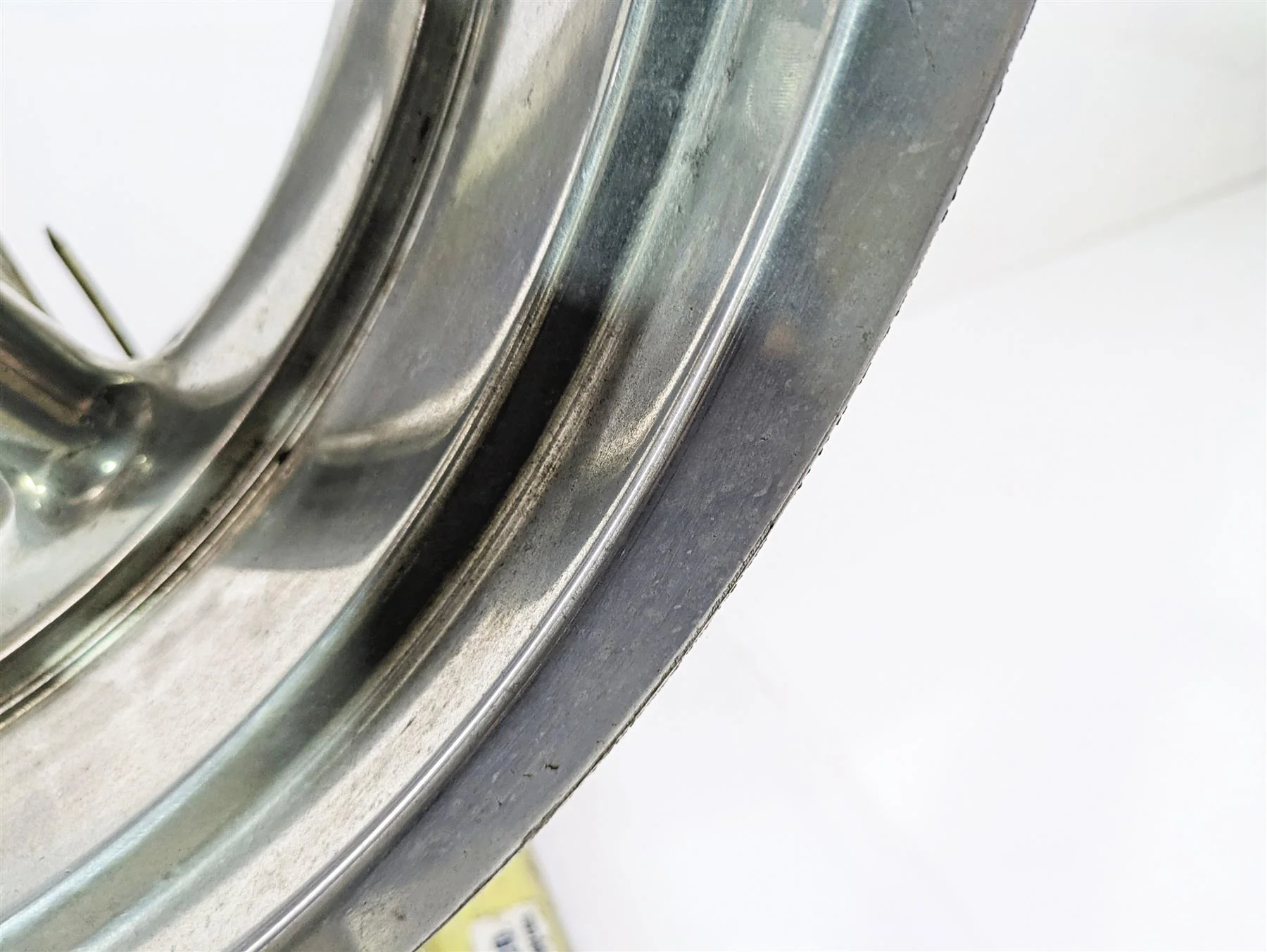2008 Harley FXCWC Softail Rocker Straight 18x8 Rear Wheel Rim 41497-08 - Image 5