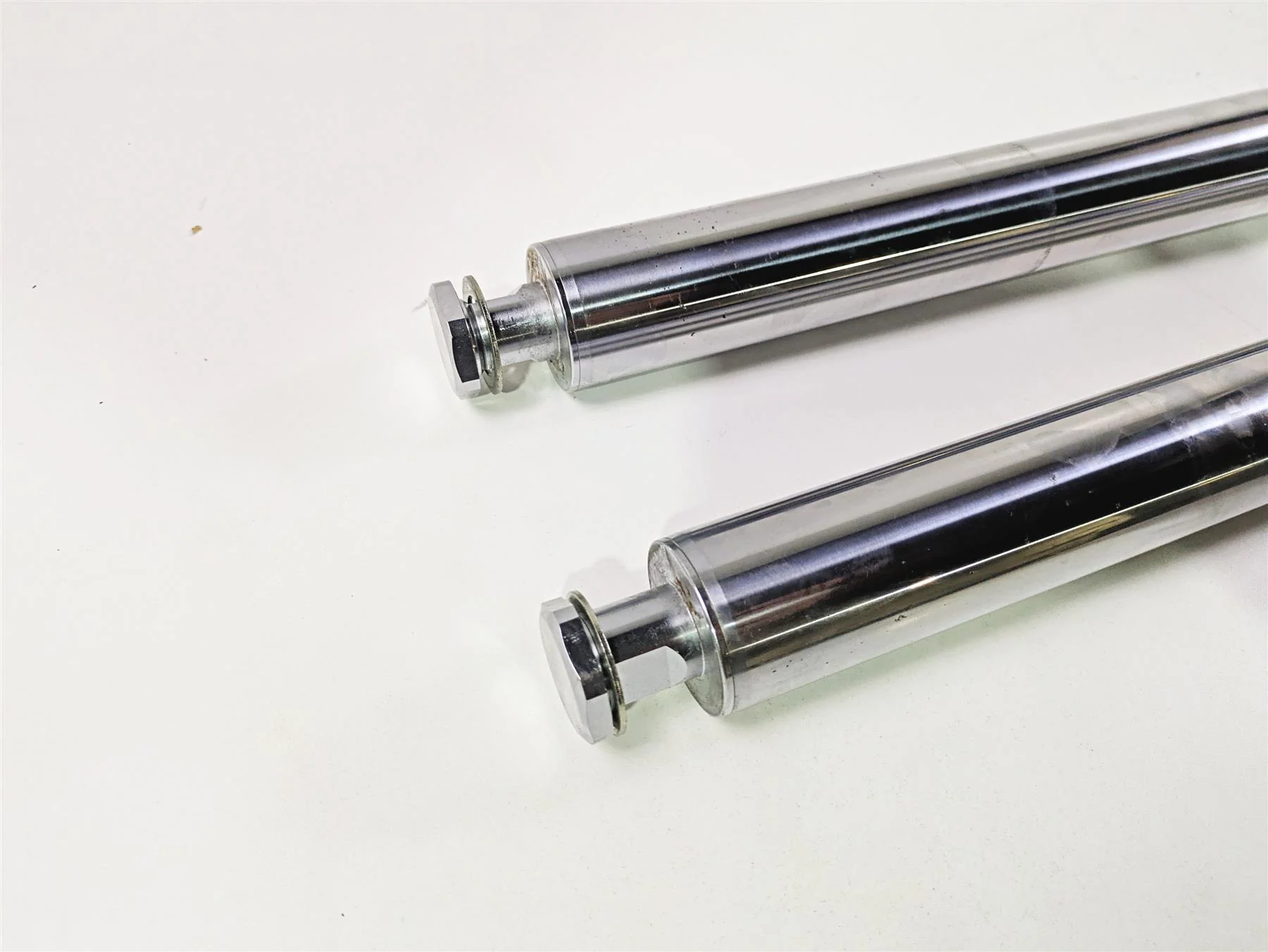 2008 Harley FXCWC Softail Rocker Straight Chrome Front Fork Leg Set 46950-08 - Image 12