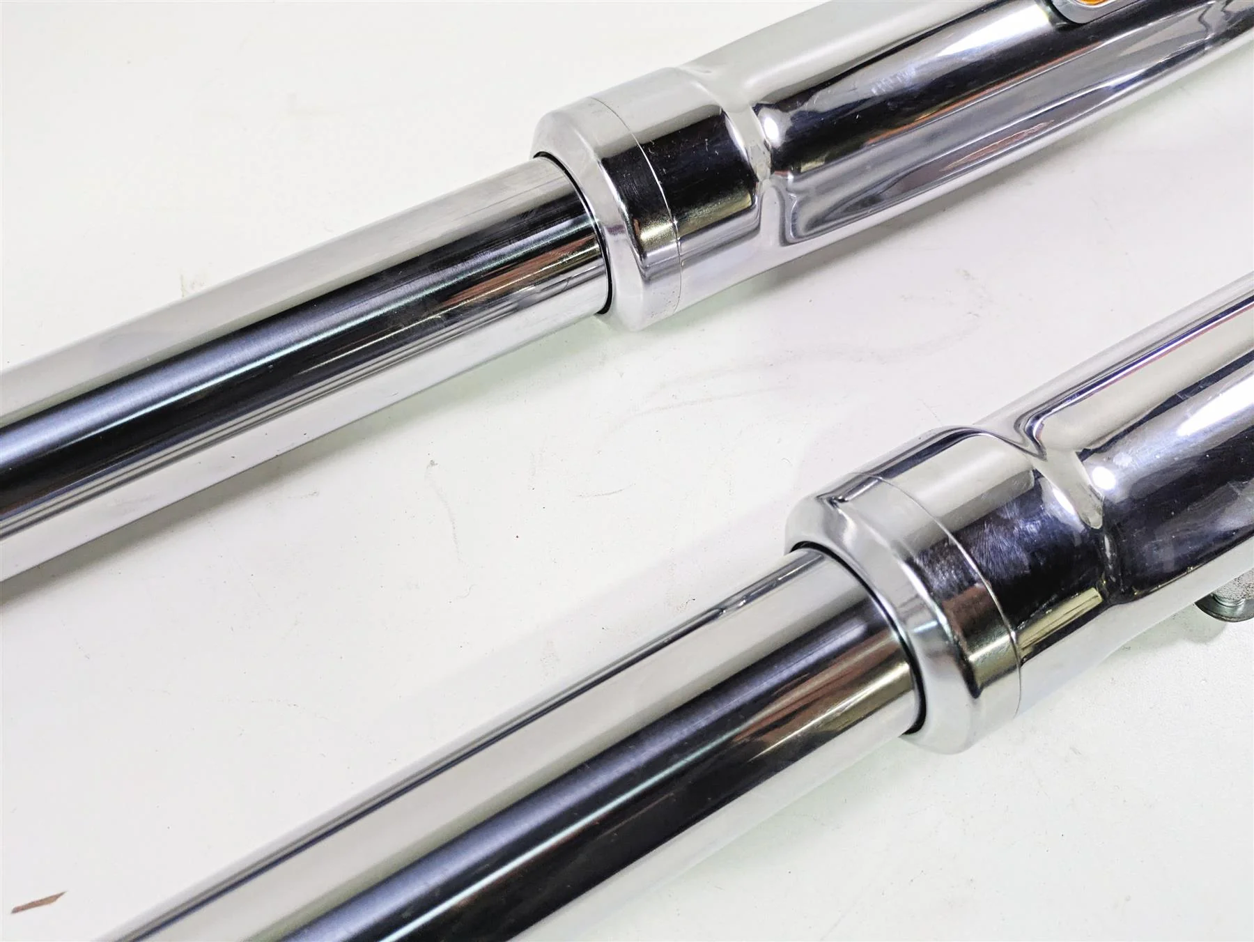 2008 Harley FXCWC Softail Rocker Straight Chrome Front Fork Leg Set 46950-08 - Image 3