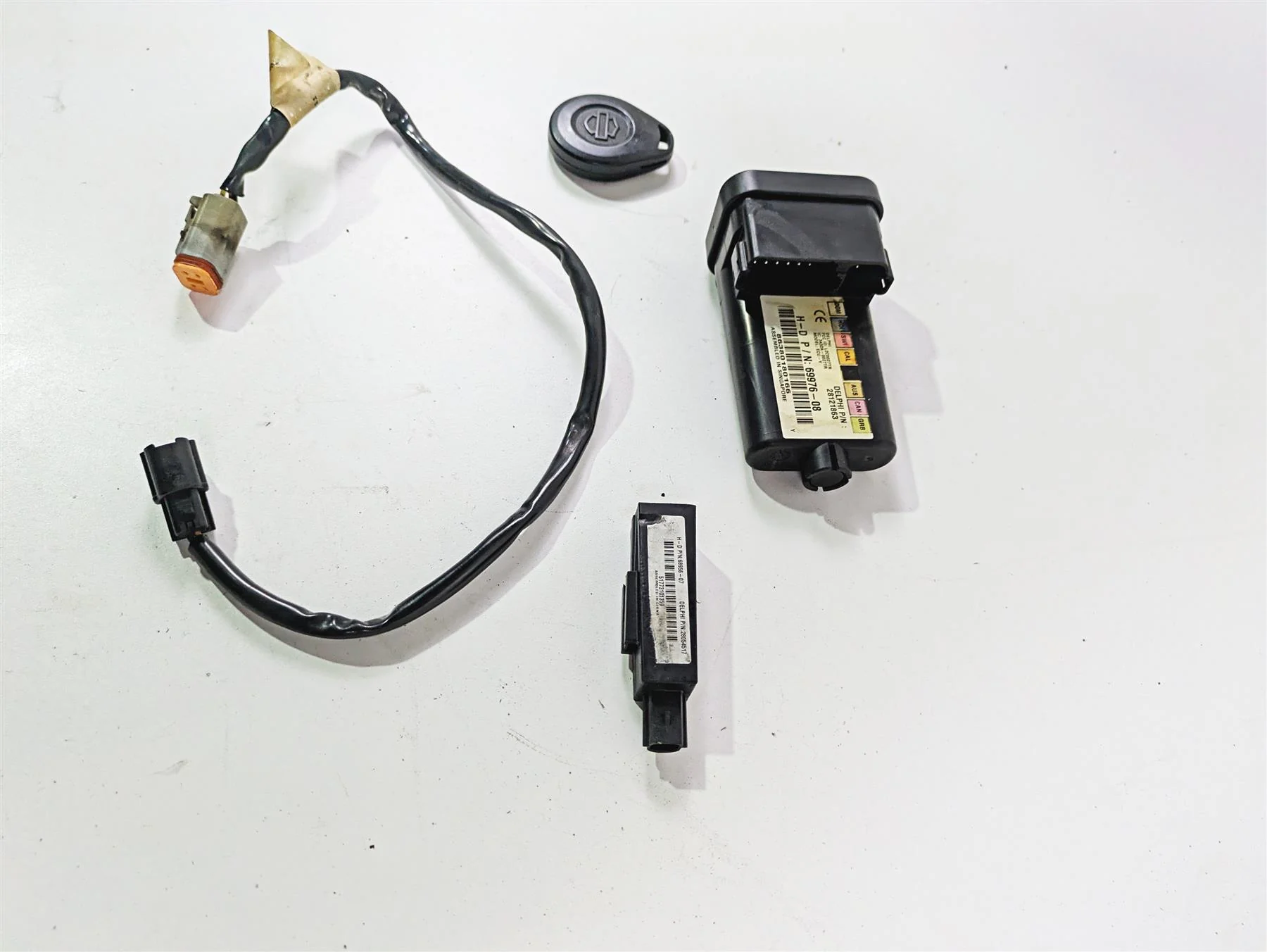 2008 Harley FXCWC Softail Rocker Tssm Security Module Fob Antenna Set 69976-08 - Image 4