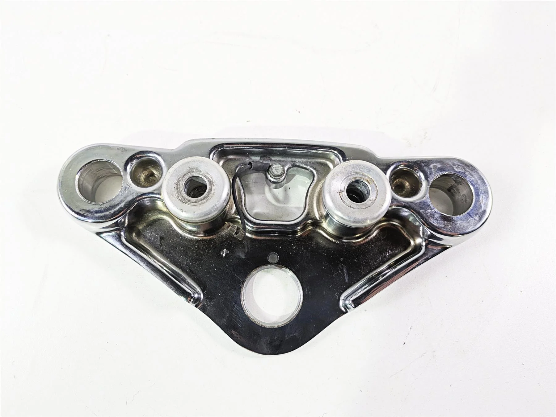2008 Harley FXCWC Softail Rocker Upper Triple Tree Steering Clamp 46637-08 - Image 10