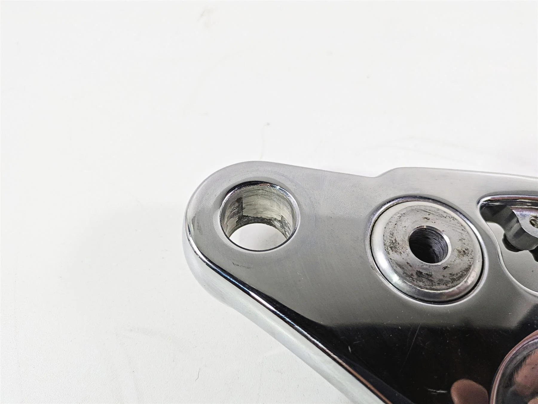 2008 Harley FXCWC Softail Rocker Upper Triple Tree Steering Clamp 46637-08 - Image 9