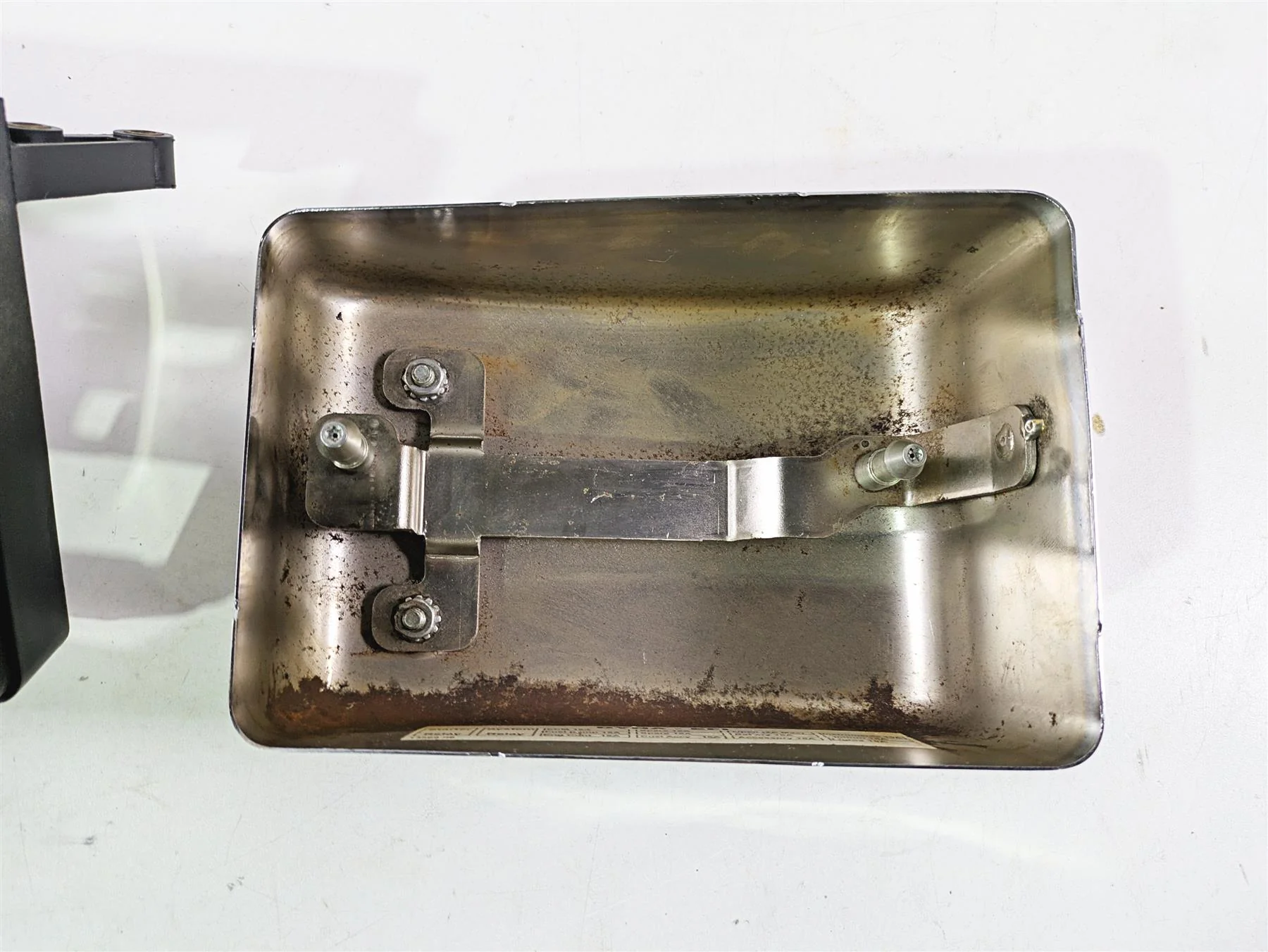 2008 Harley FXDL Dyna Low Rider 105TH Electric Holder Tray & Cover 70367-04B - Image 11