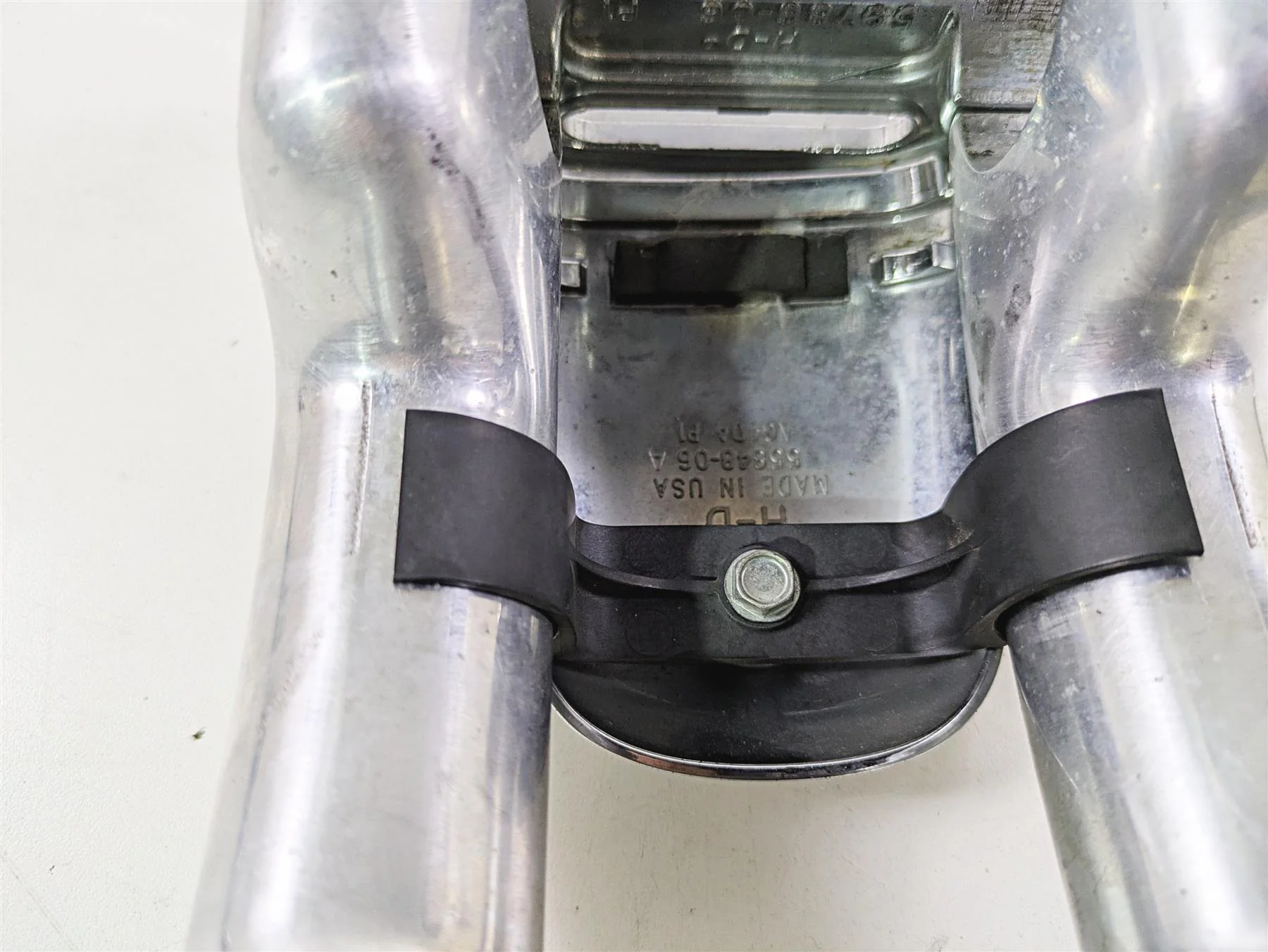 2008 Harley FXDL Dyna Low Rider 105TH Handlebar Holder Riser Set 105th 59785-06 - Image 10