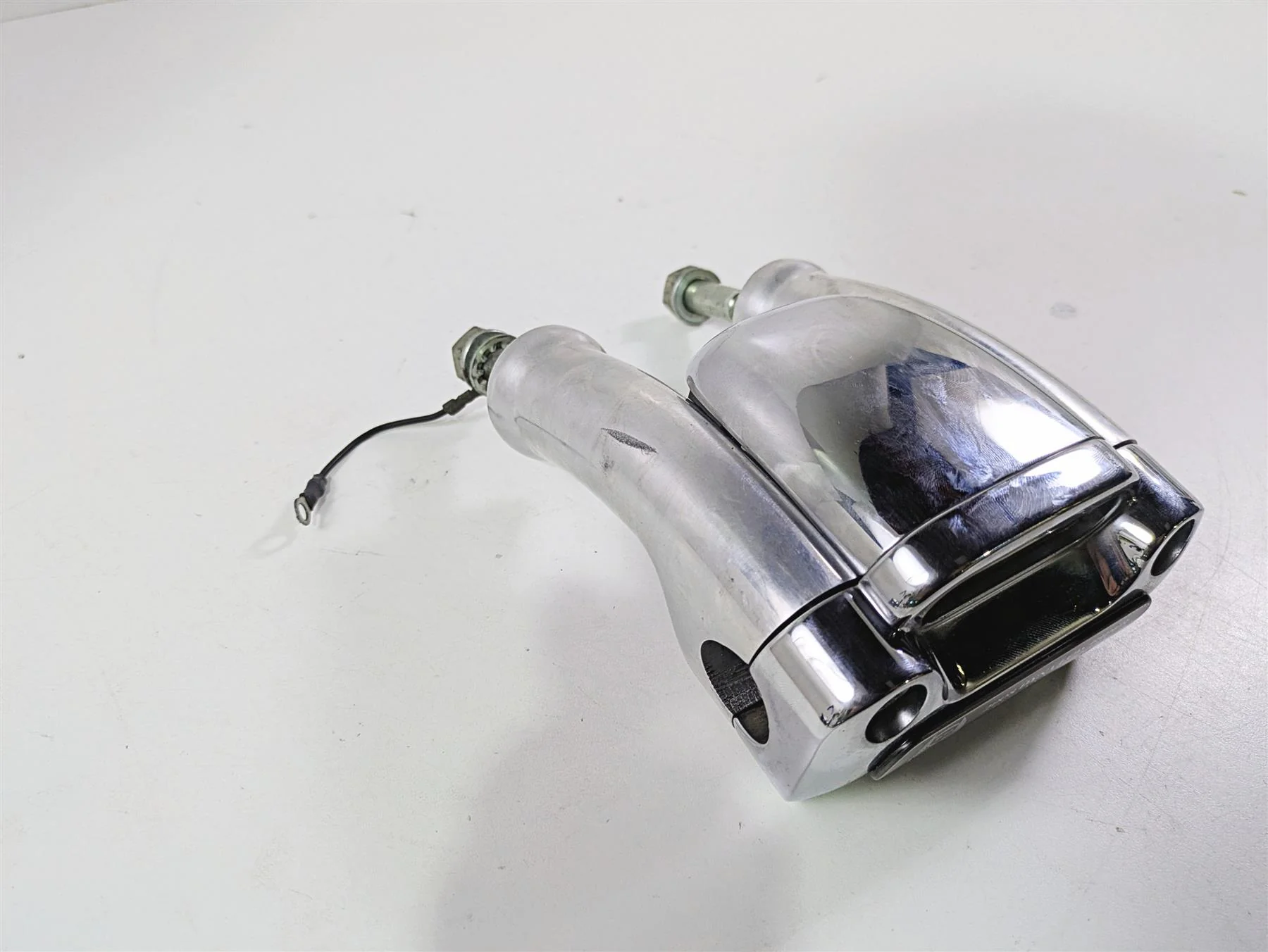 2008 Harley FXDL Dyna Low Rider 105TH Handlebar Holder Riser Set 105th 59785-06 - Image 11