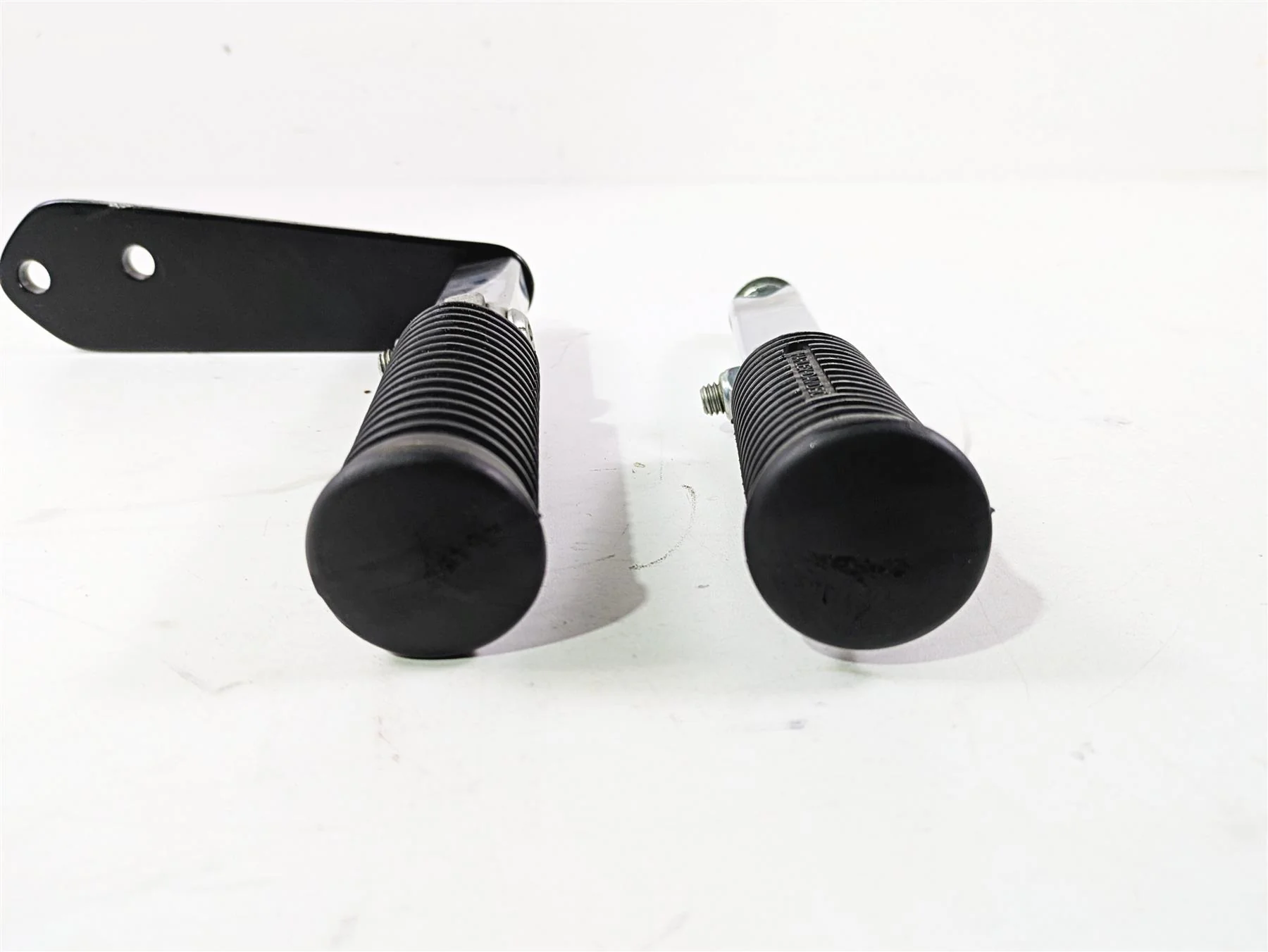 2008 Harley FXDL Dyna Low Rider 105TH Highway Footpeg Rest Set 49354-01 - Image 12