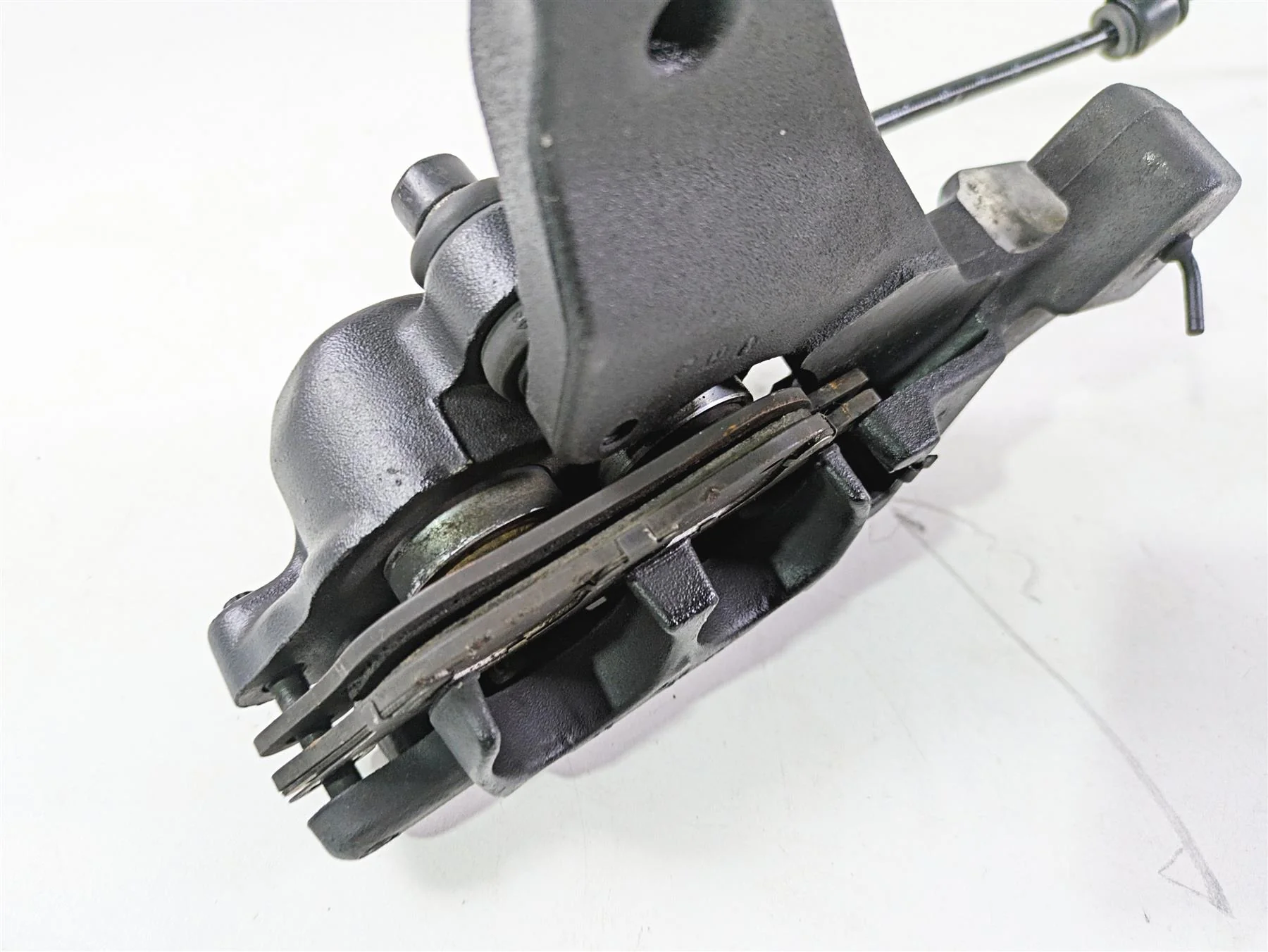 2008 Harley FXDL Dyna Low Rider 105TH Rear Brake Caliper & Bracket 40908-08 - Image 8