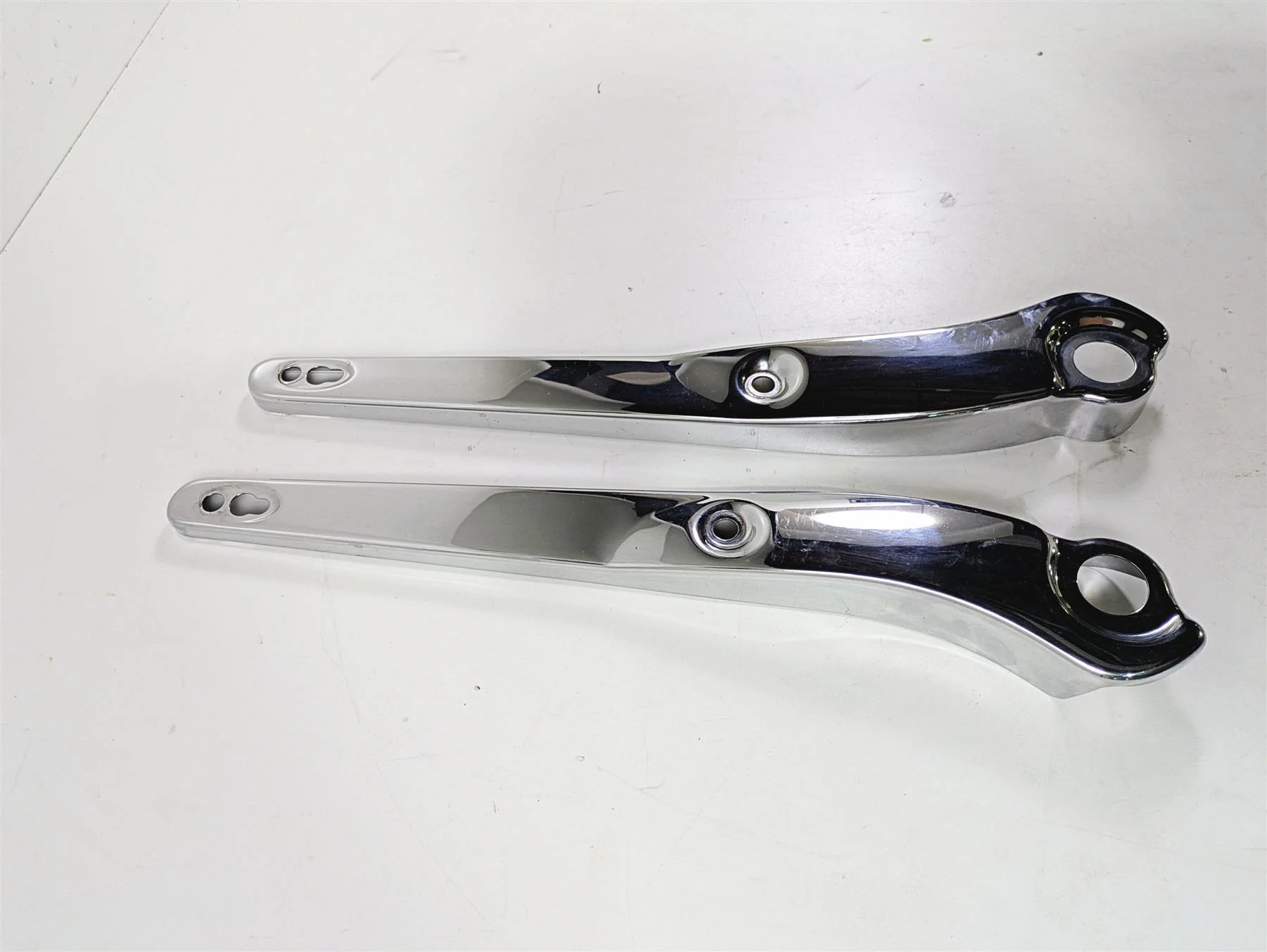 2008 Harley FXDL Dyna Low Rider 105TH Rear Fender Struts Braces 59171-06A