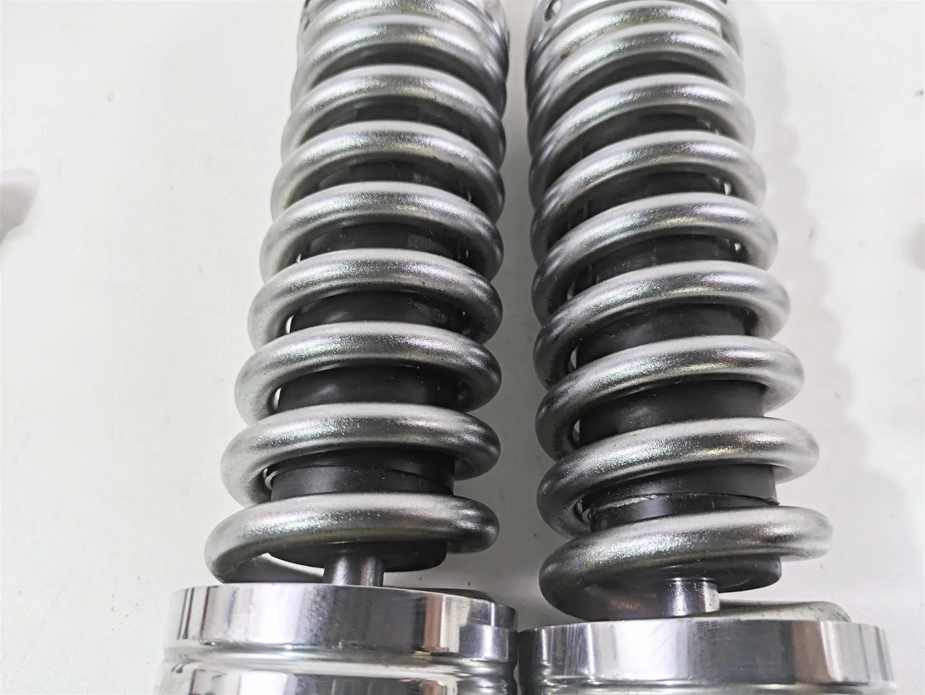 2008 Harley FXDL Dyna Low Rider 105TH Rear Shock Damper Set 12" 54534-06 - Image 6