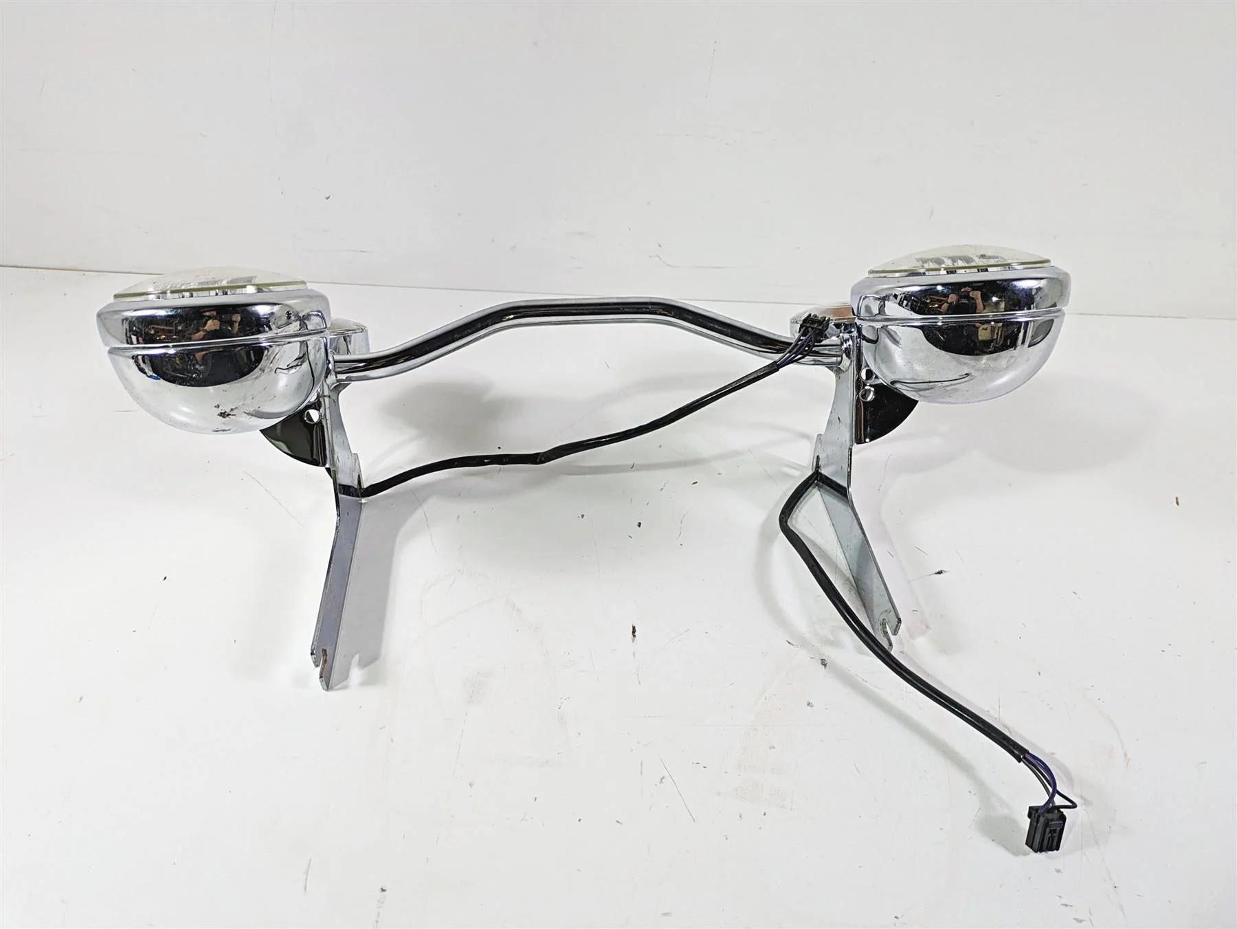 2008 Harley Touring FLHTCU E-Glide 105TH Front Blinker Spot Light Bar 68712-94A - Image 11
