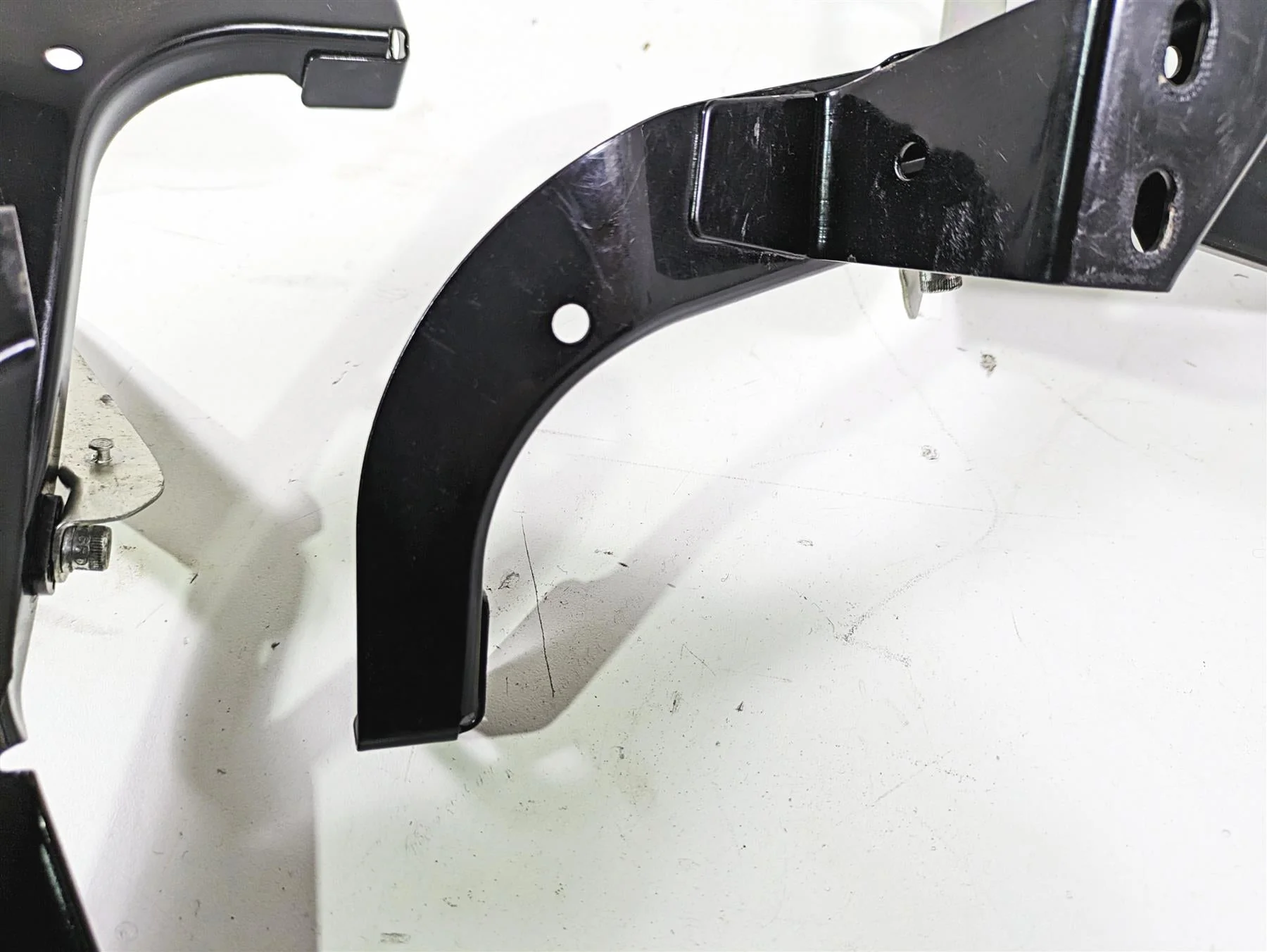 2008 Harley Touring FLHTCU E-Glide 105TH Front Fairing Mounts Set 58479-96B - Image 10