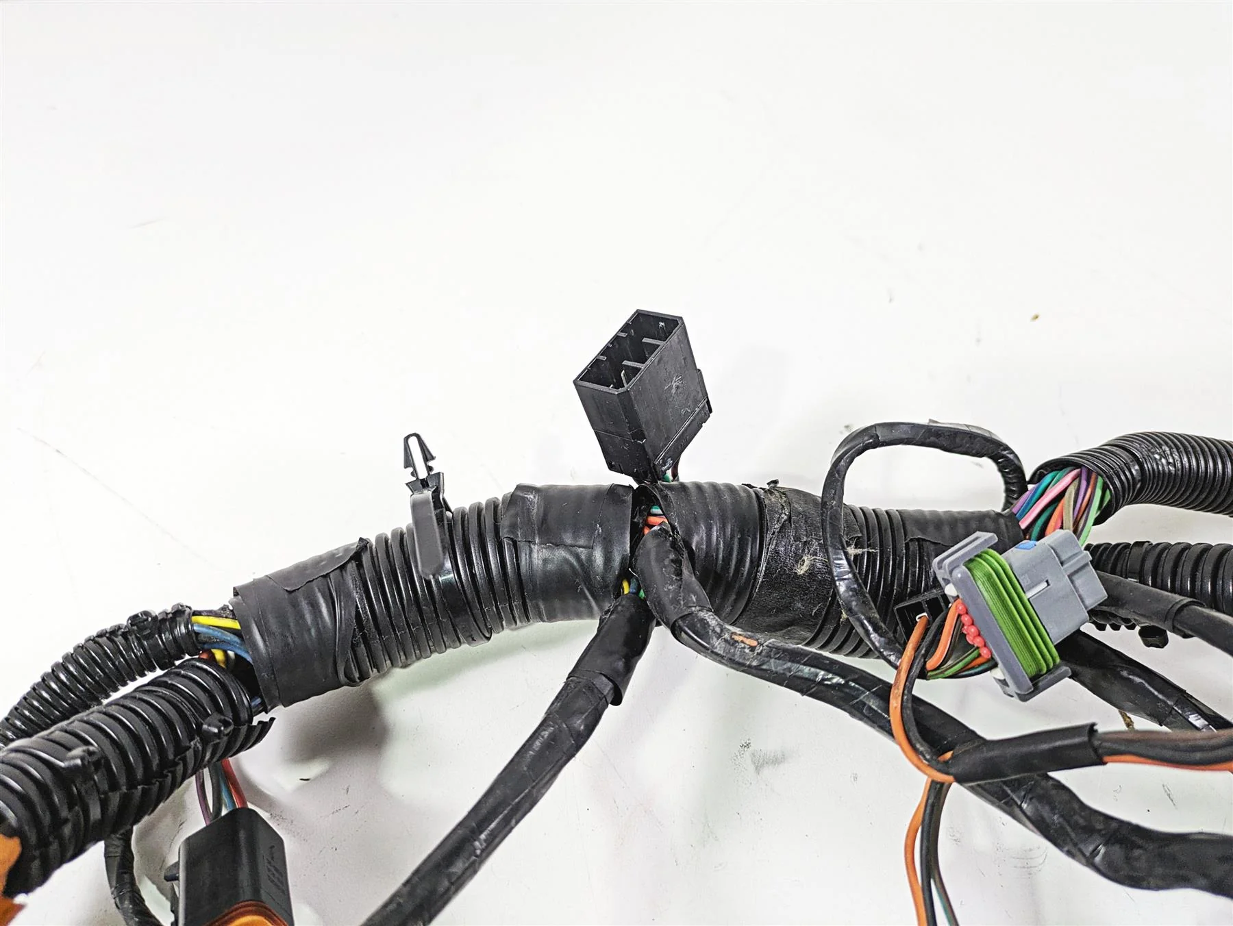 2008 Harley Touring FLHTCU E-Glide 105TH Front Fairing Wiring Harness 70232-08 - Image 11