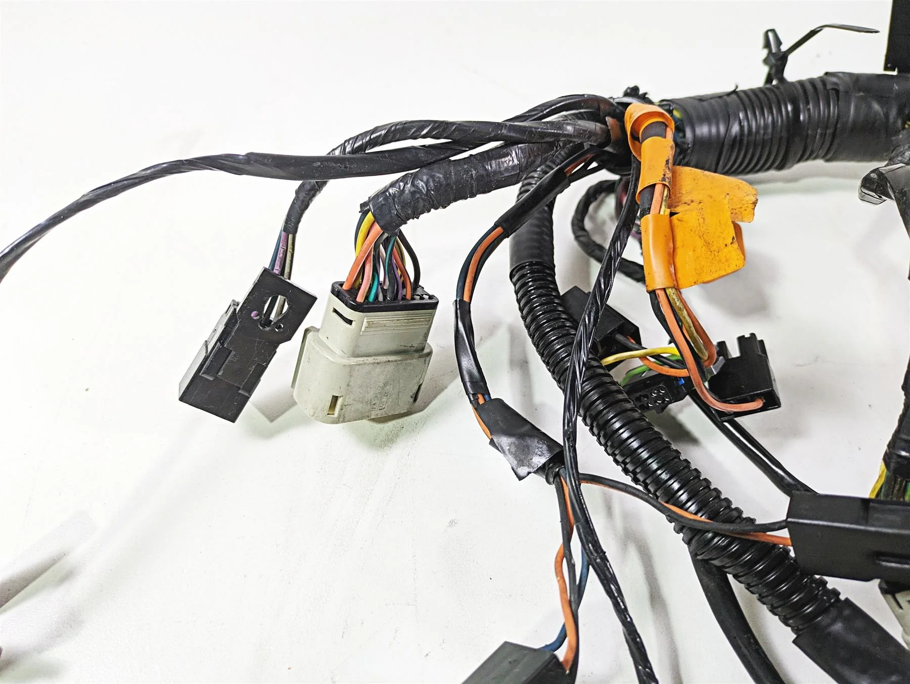 2008 Harley Touring FLHTCU E-Glide 105TH Front Fairing Wiring Harness 70232-08 - Image 12