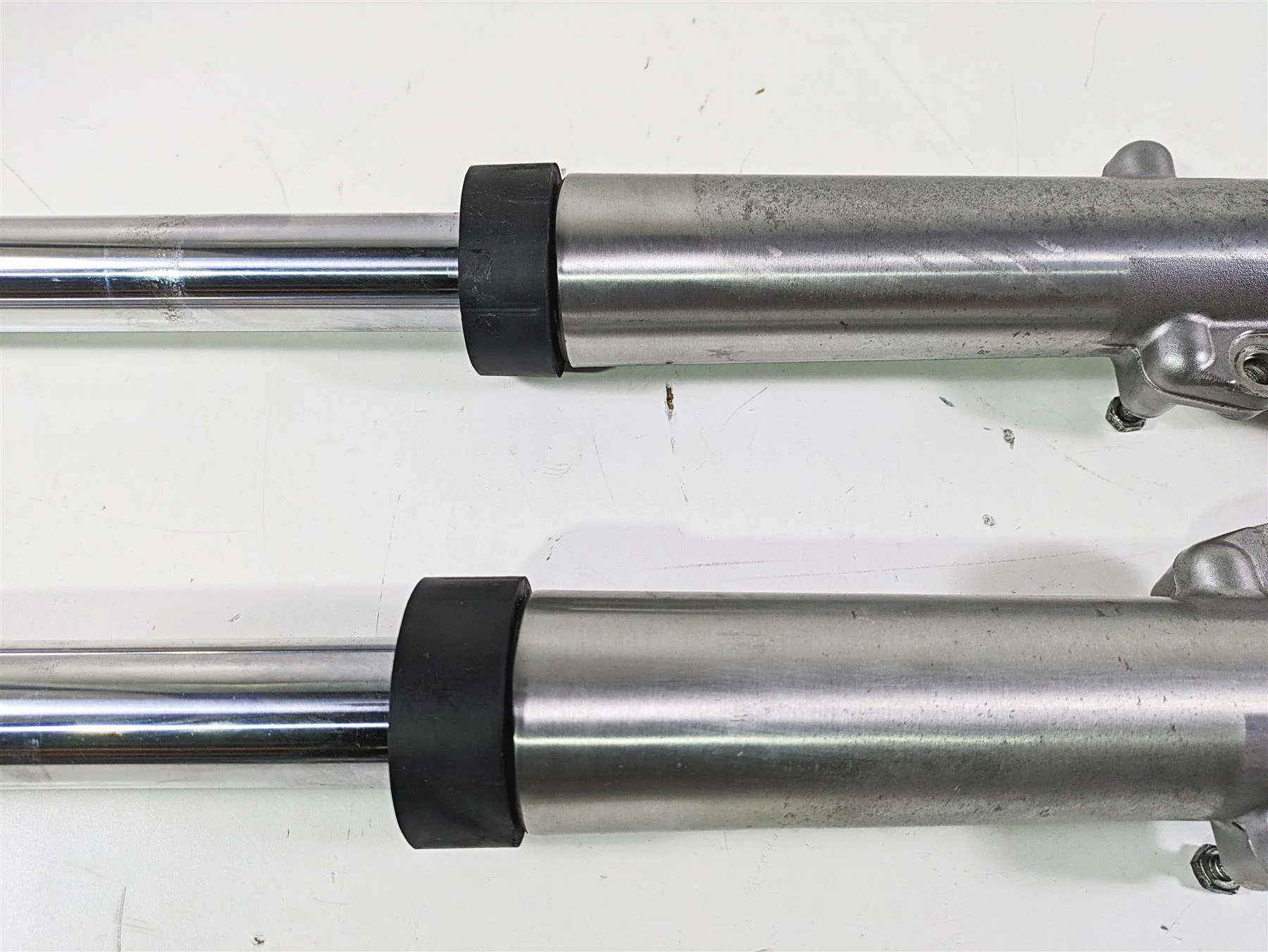 2008 Harley Touring FLHTCU E-Glide 105TH Front Fork Leg Set 41mm 46495-06 - Image 6
