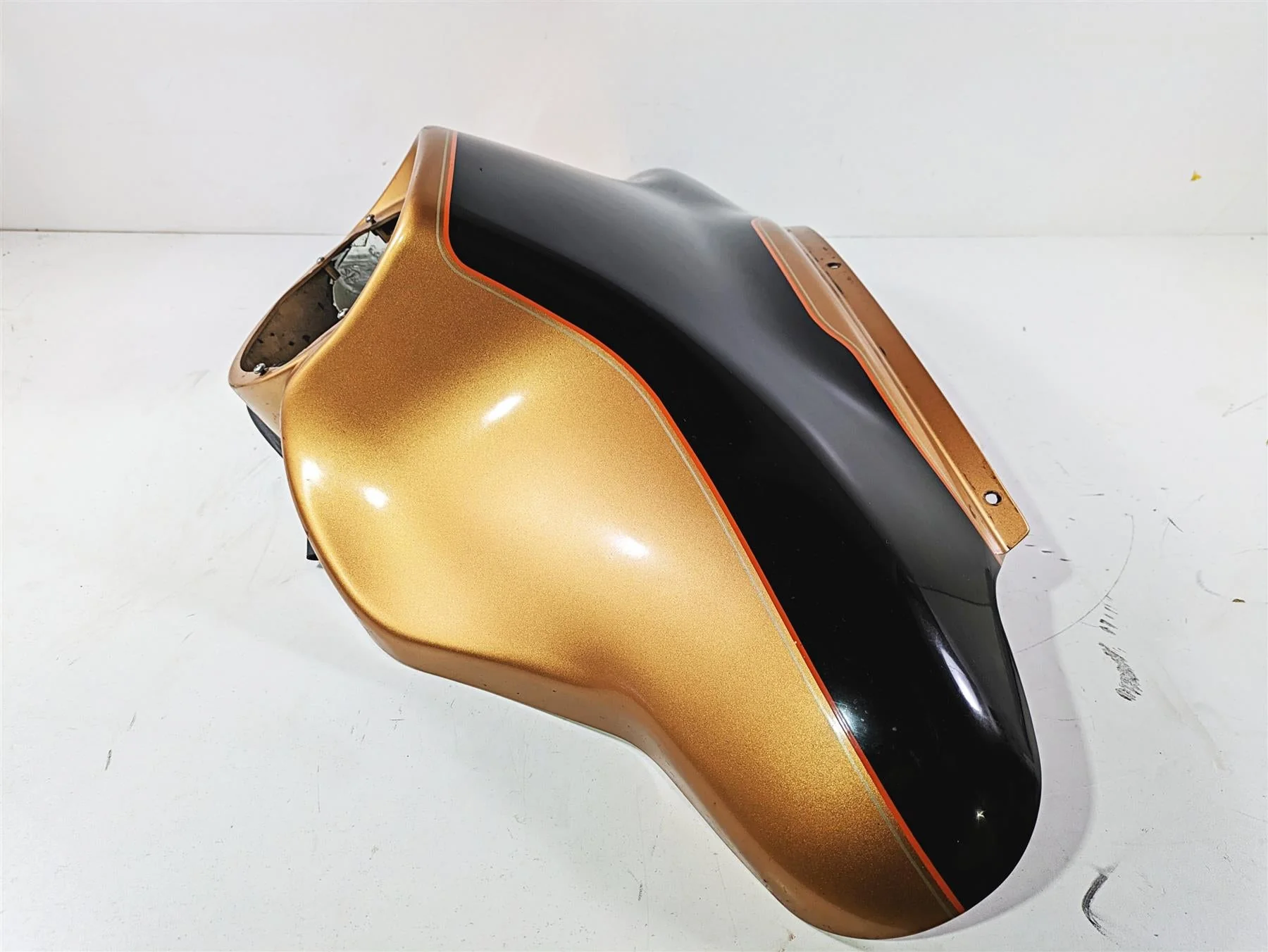 2008 Harley Touring FLHTCU E-Glide 105TH Front Outer Nose Fairing 58236-96 - Image 10