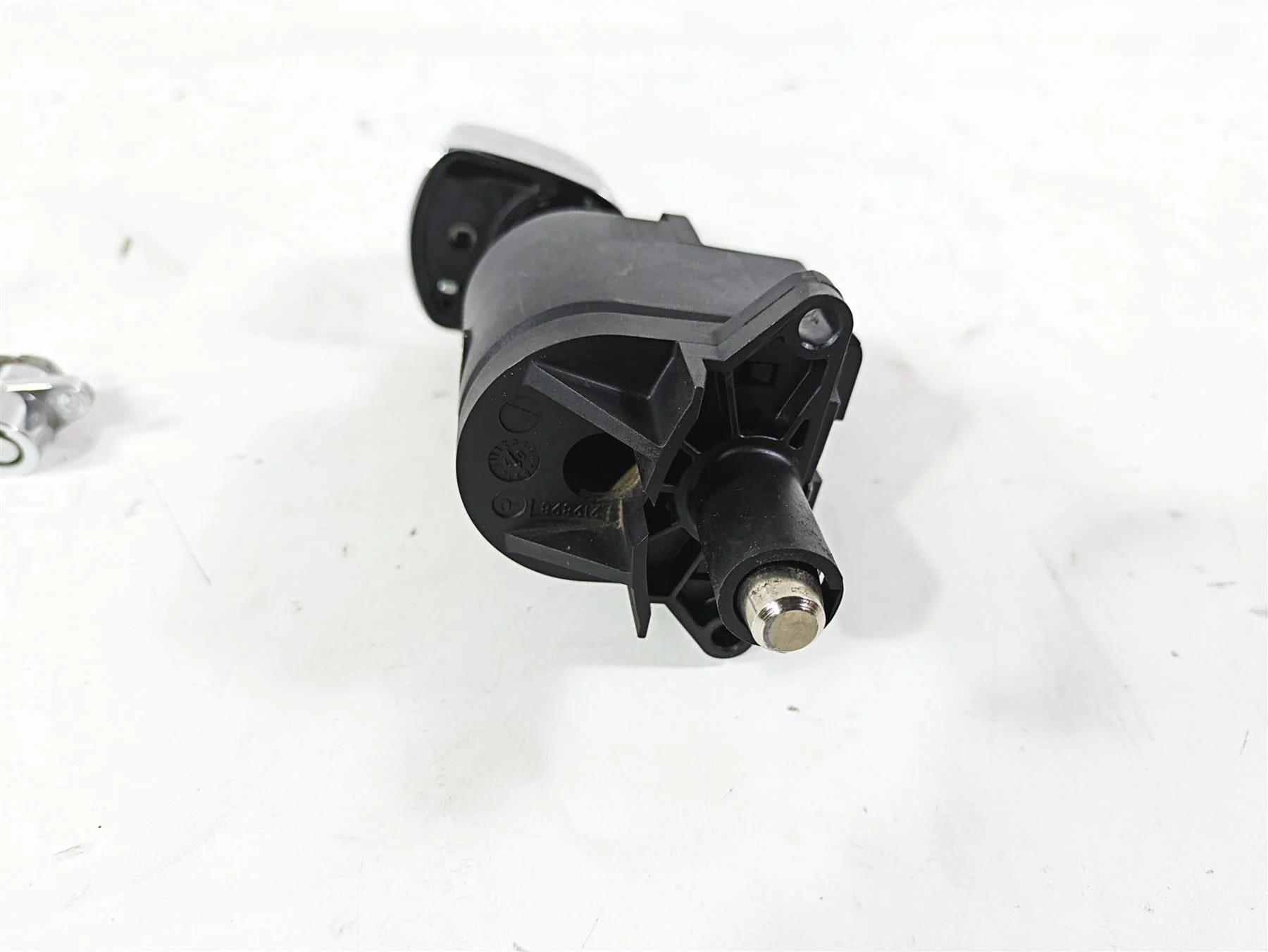 2008 Harley Touring FLHTCU E-Glide 105TH Ignition Switch Key Lock Set 71572-06 - Image 6