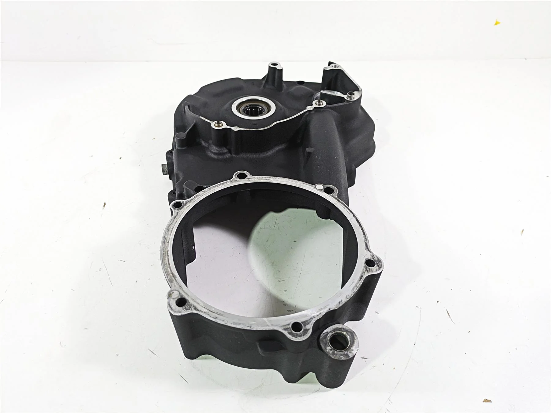 2008 Harley Touring FLHTCU E-Glide 105TH Inner Primary Drive Cover 60677-07 - Image 10