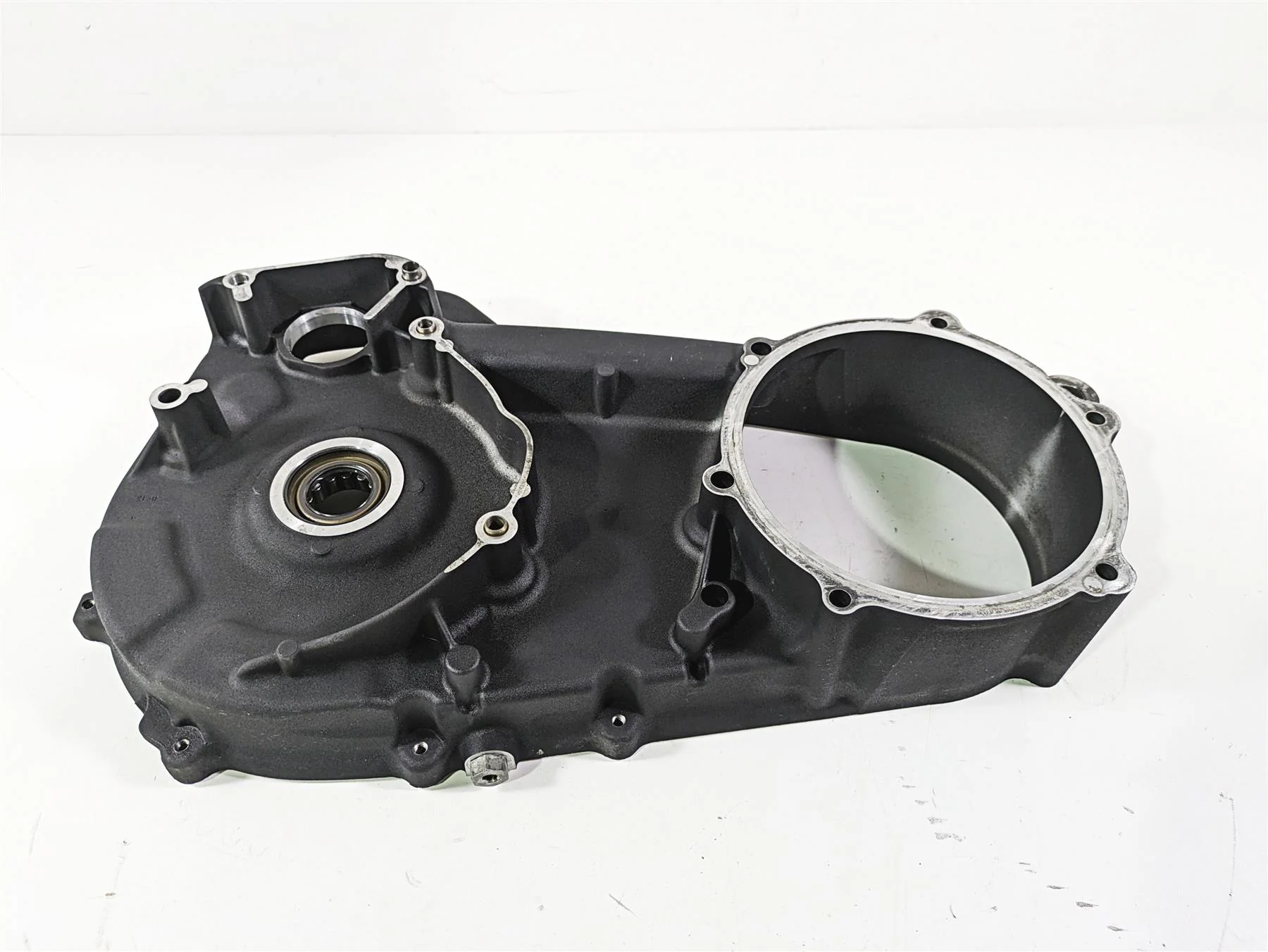 2008 Harley Touring FLHTCU E-Glide 105TH Inner Primary Drive Cover 60677-07 - Image 9