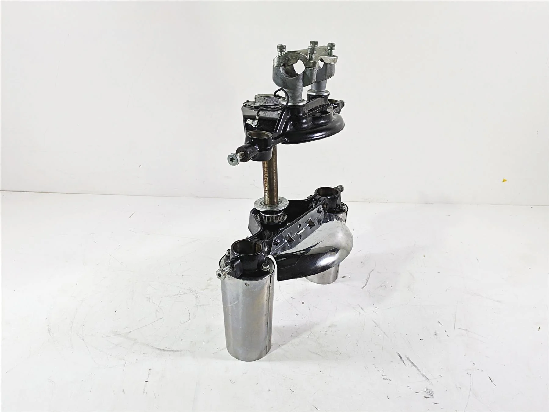 2008 Harley Touring FLHTCU E-Glide 105TH Lower Upper Triple Tree Set 45446-87A - Image 10