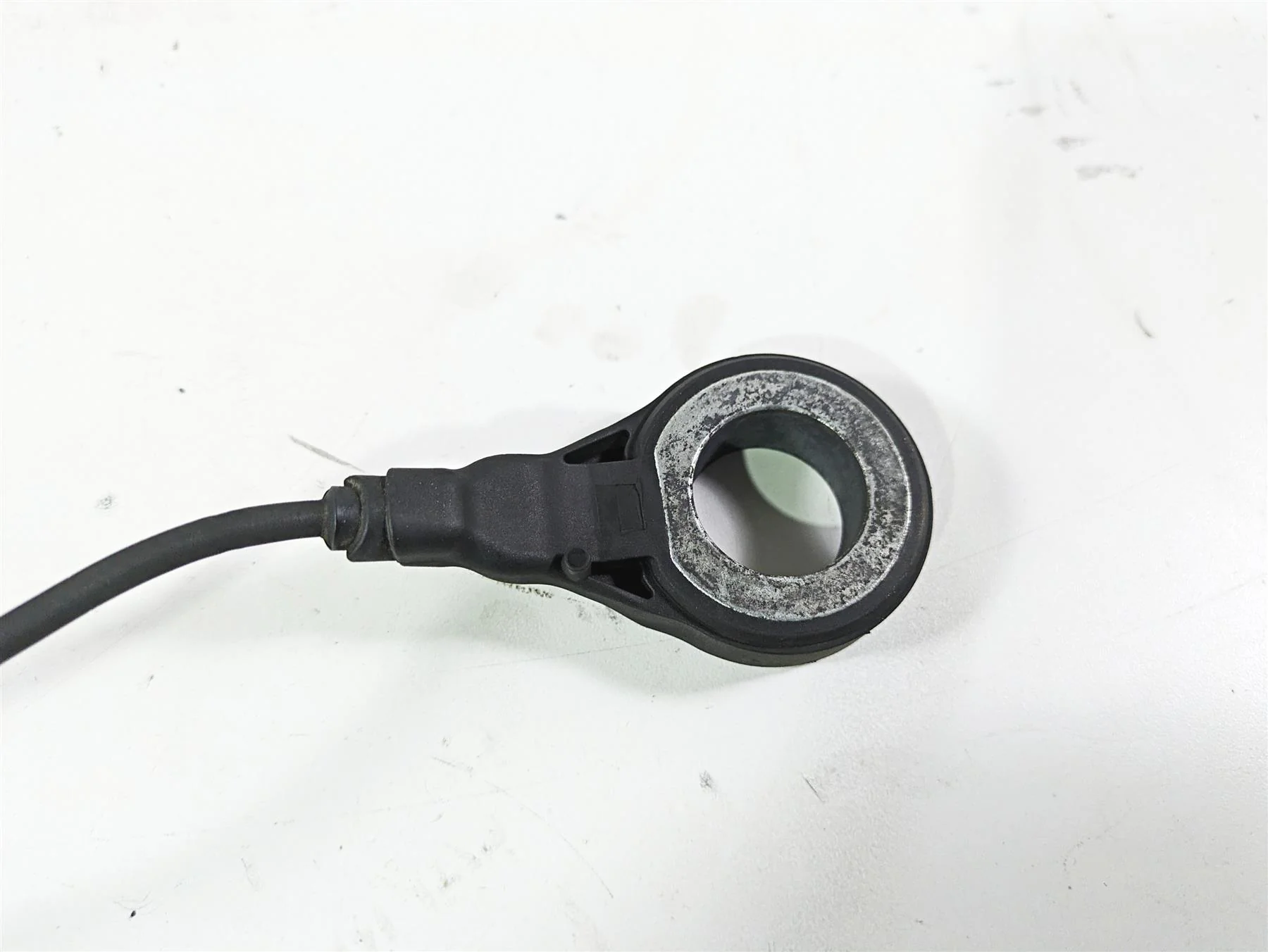 2008 Harley Touring FLHTCU E-Glide 105TH Rear Abs Wheel Speed Sensor 40615-08 - Image 5
