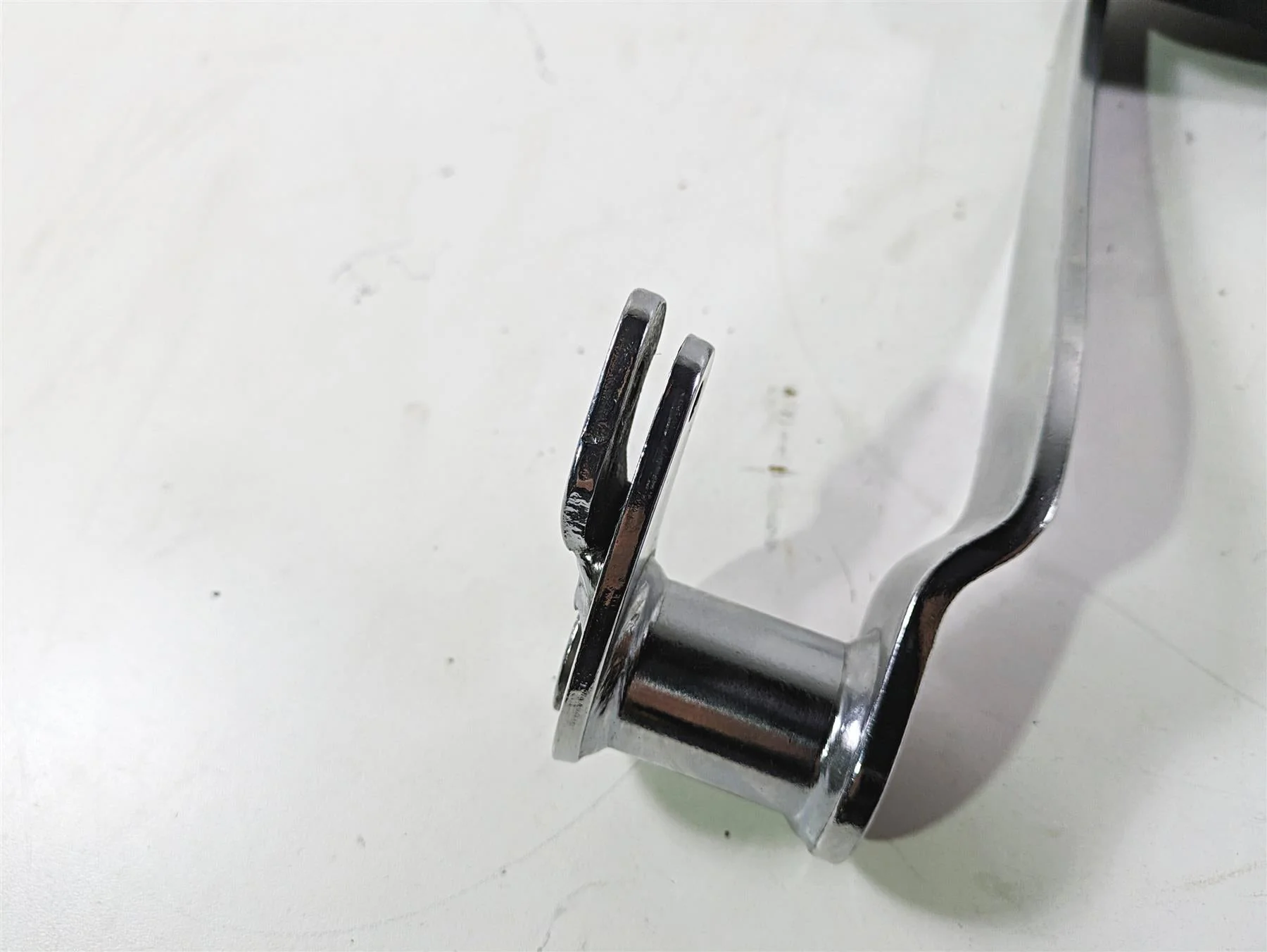 2008 Harley Touring FLHTCU E-Glide 105TH Rear Chrome Brake Pedal 42407-08 - Image 6