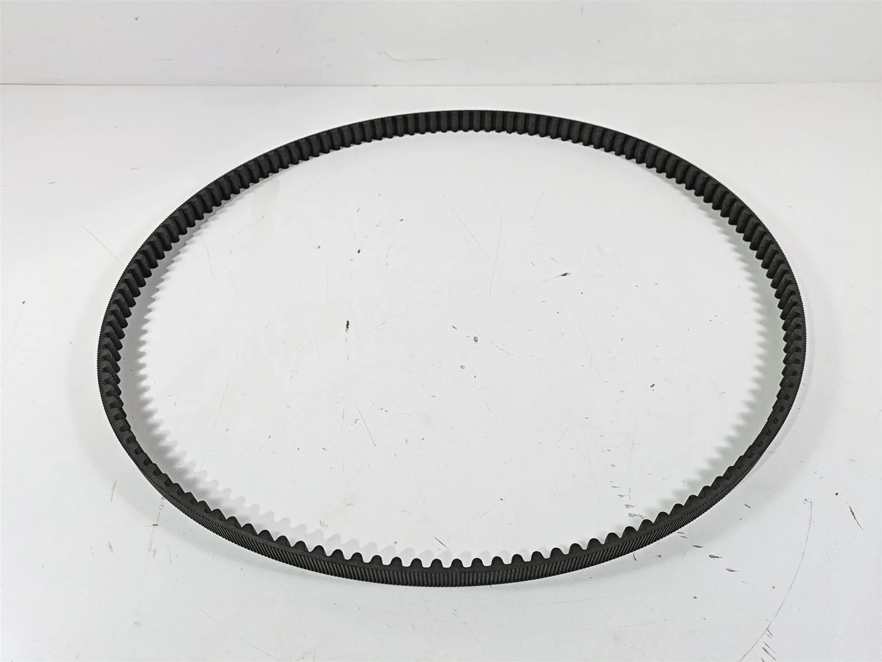 2008 Harley Touring FLHTCU E-Glide 105TH Rear Drive Belt 137T 1" 40024-07 - Image 2
