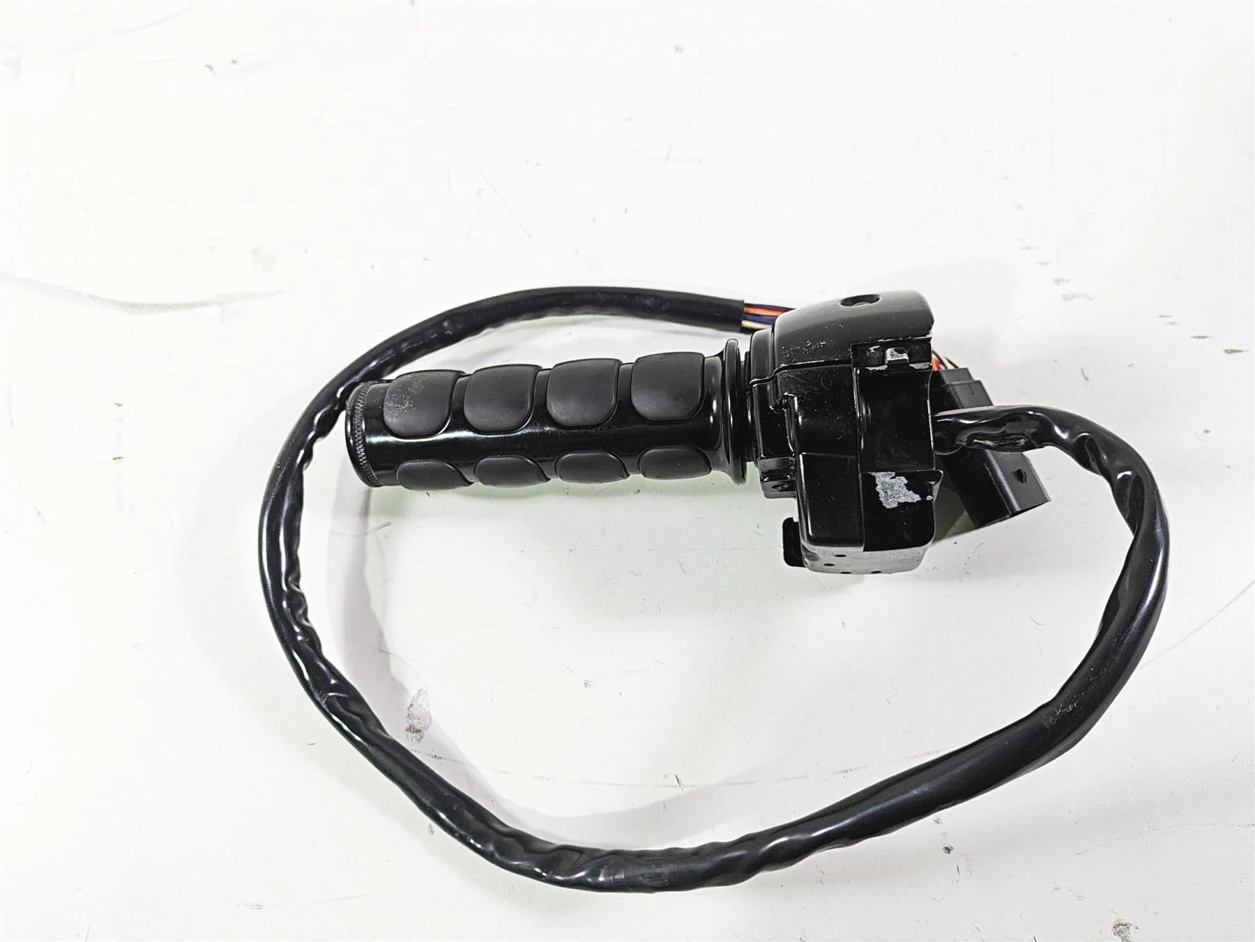 2008 Harley Touring FLHTCU E-Glide 105TH Right Control Switch Cruise 71684-06A - Image 9