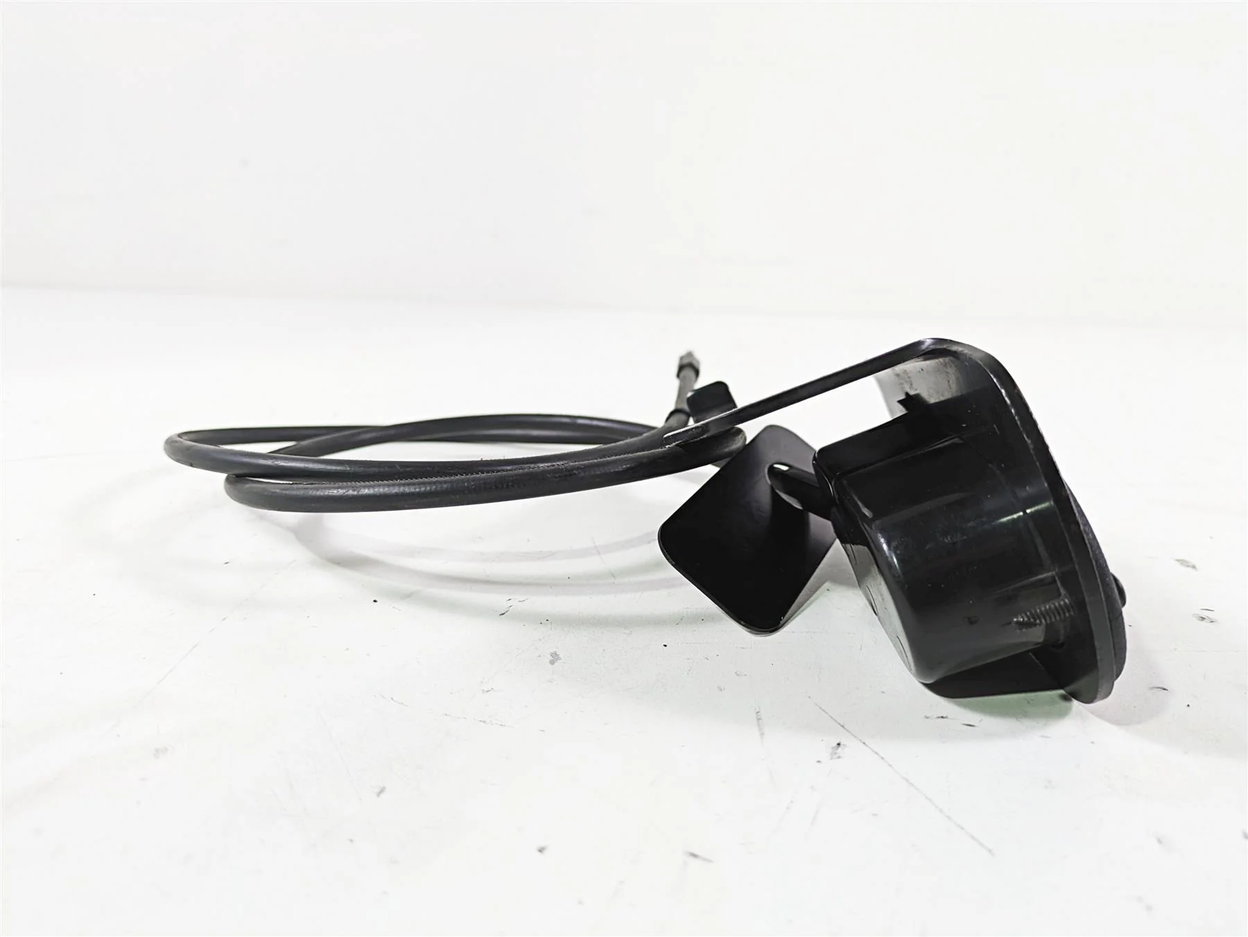 2008 Harley Touring FLHTCU E-Glide 105TH Seat Release Latch & Cable - Image 6