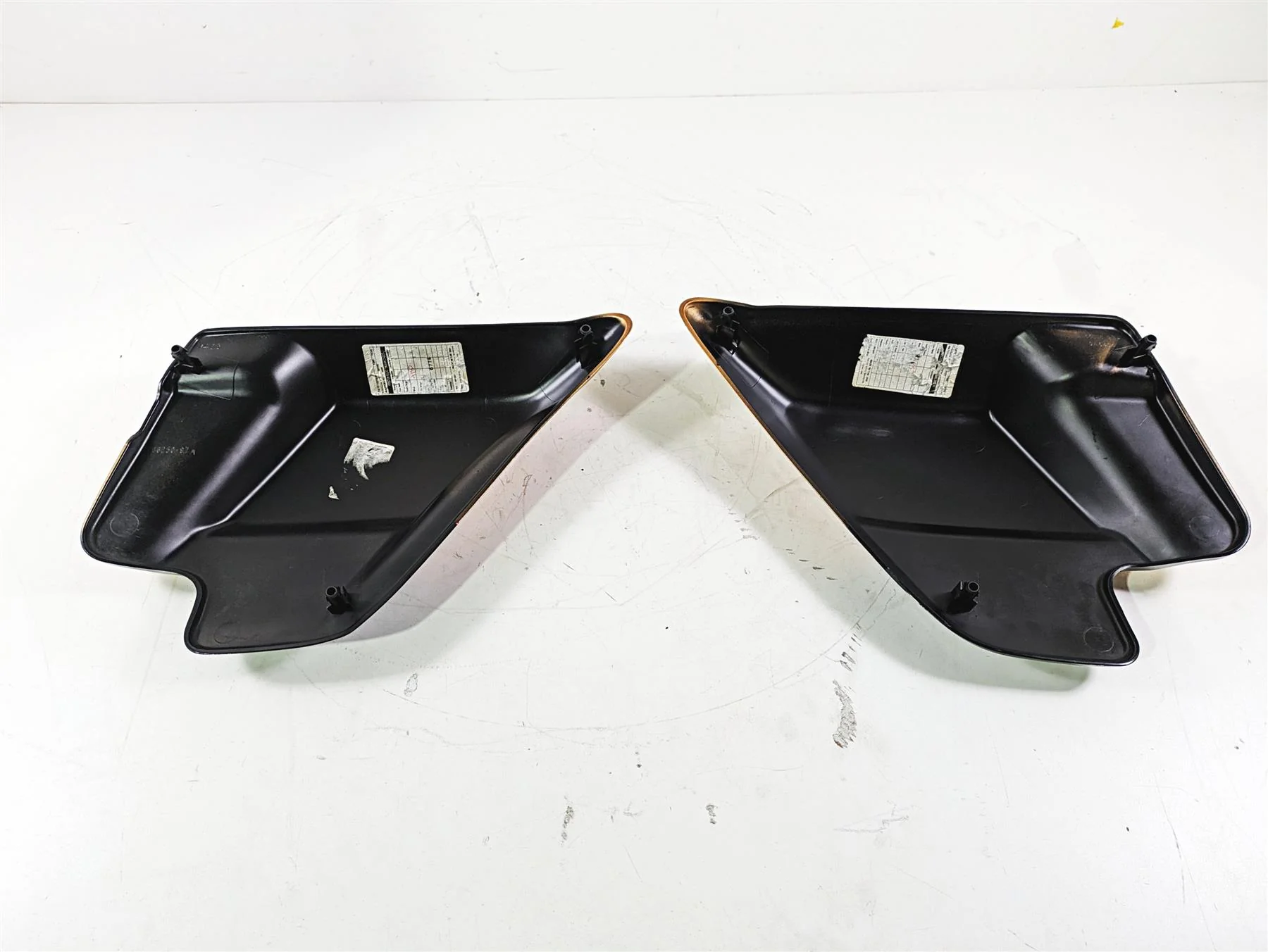 2008 Harley Touring FLHTCU E-Glide 105TH Side Cover Fairing Set 66250-97 - Image 2