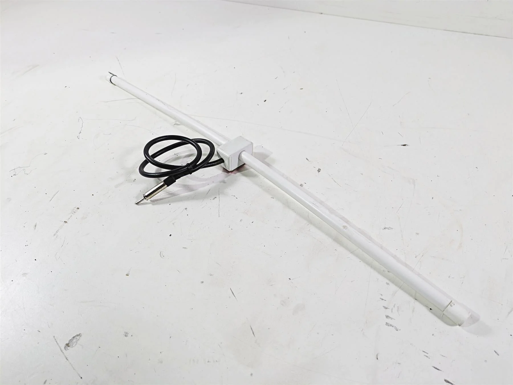 2008 Harley Touring FLHTCU E-Glide 105TH Universal Motorcycle Hidden White Radio Antenna - Image 10