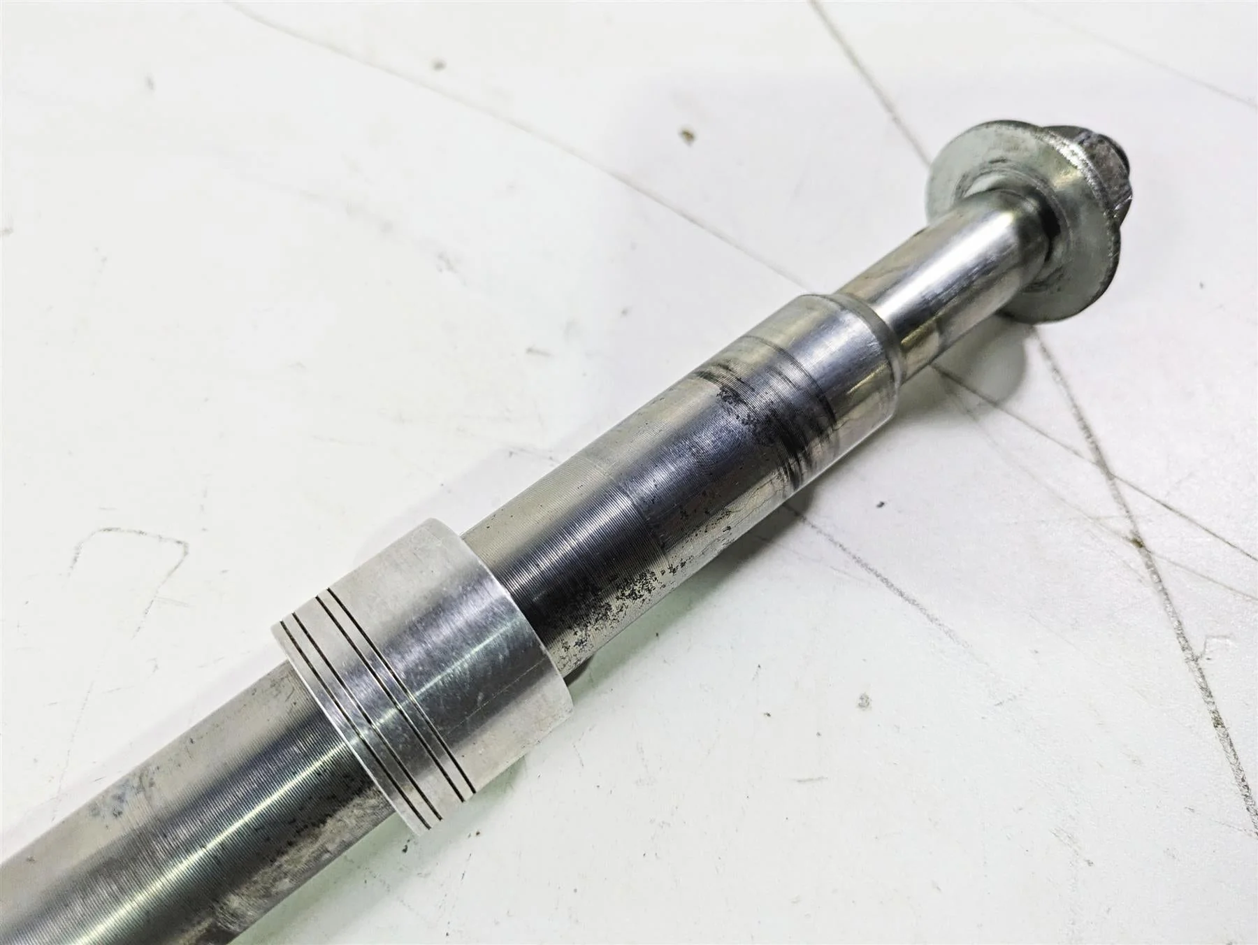 2008 Harley Touring FLHTP Electra Glide Front Axle Wheel Spindle 41547-07A - Image 9